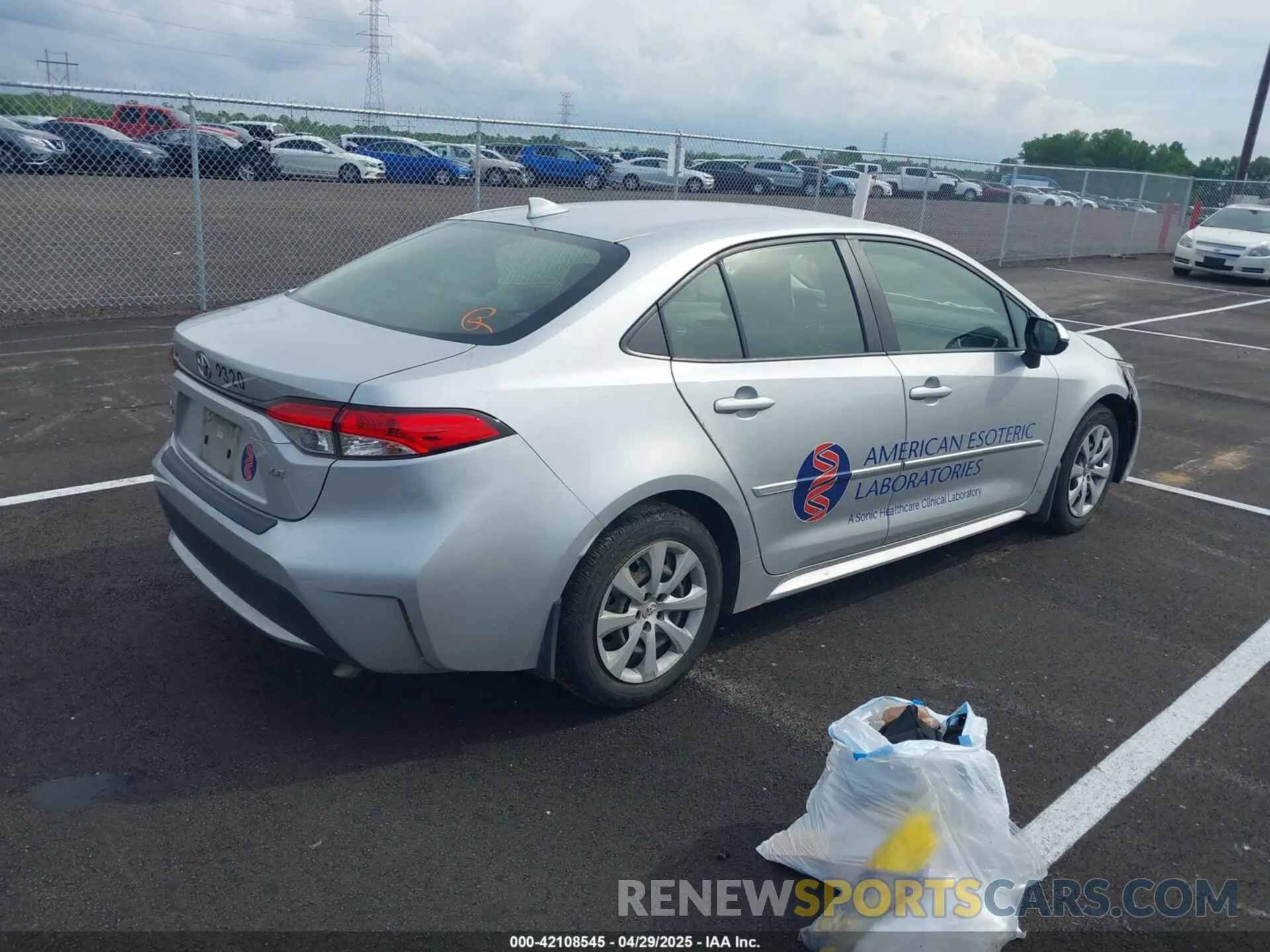 4 fotografías del automóvil dañado JTDEPMAE0NJ202826 TOYOTA COROLLA 2022