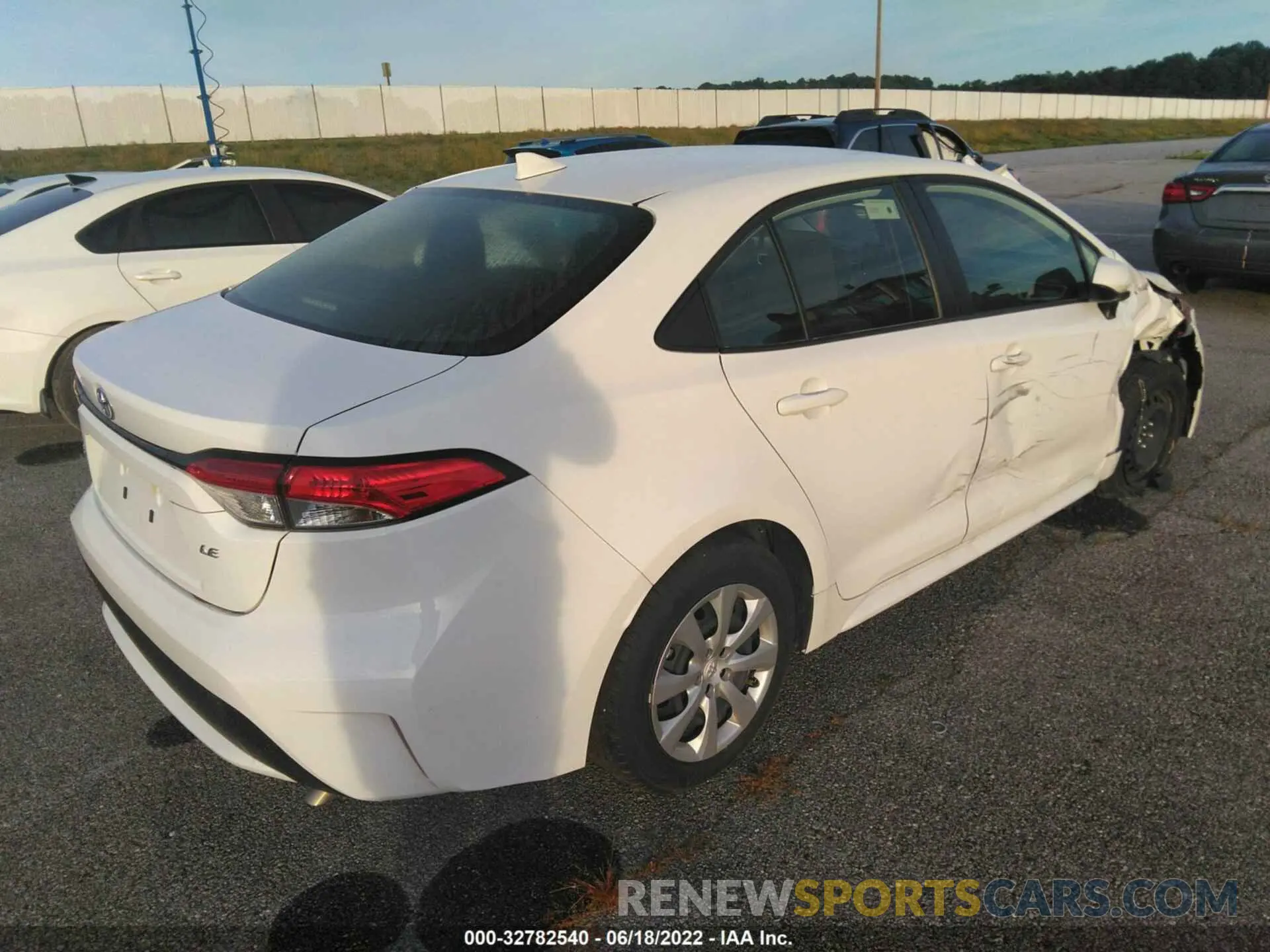 4 fotografías del automóvil dañado JTDEPMAE1N3001571 TOYOTA COROLLA 2022