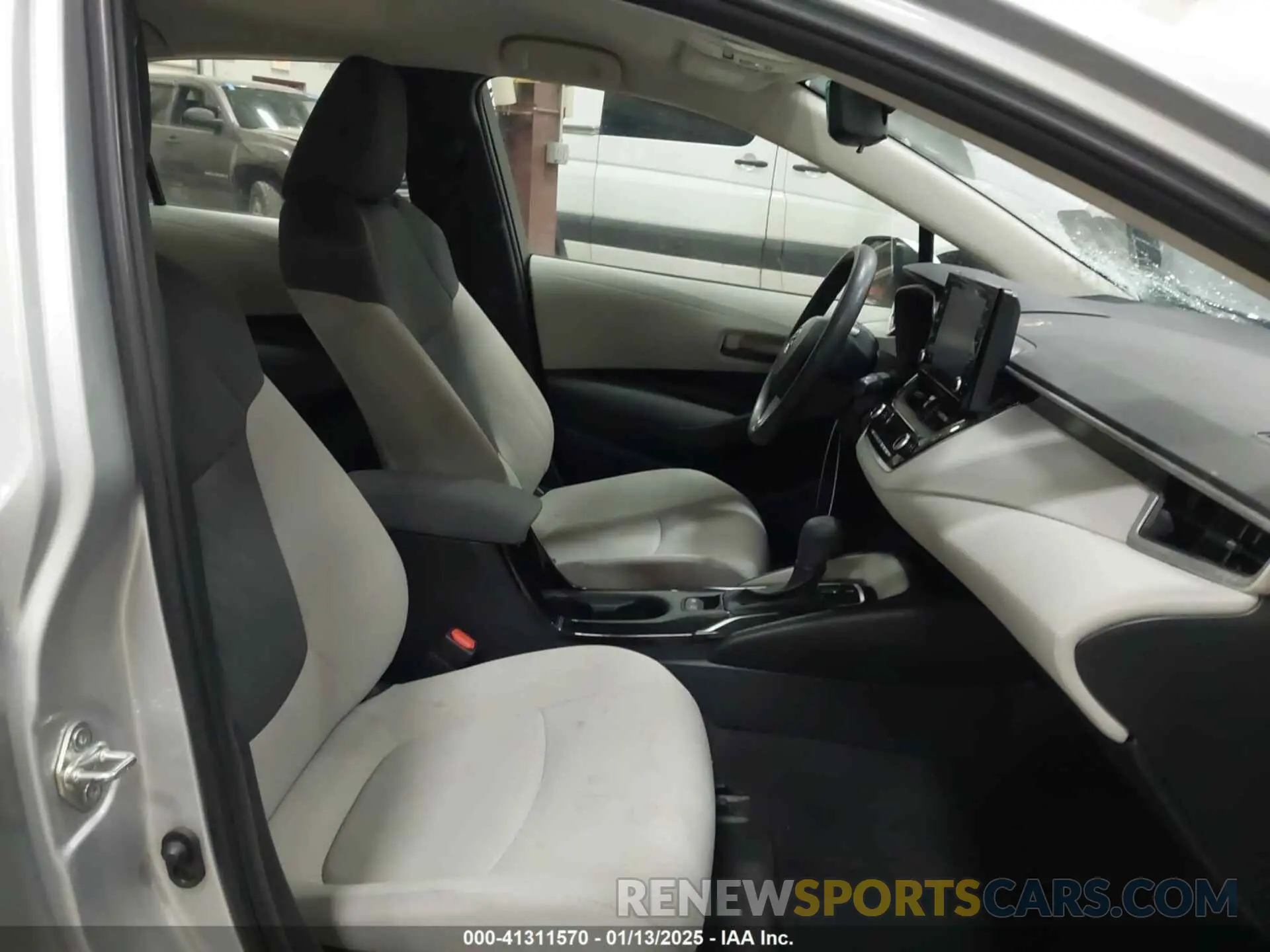 5 fotografías del automóvil dañado JTDEPMAE1N3032545 TOYOTA COROLLA 2022