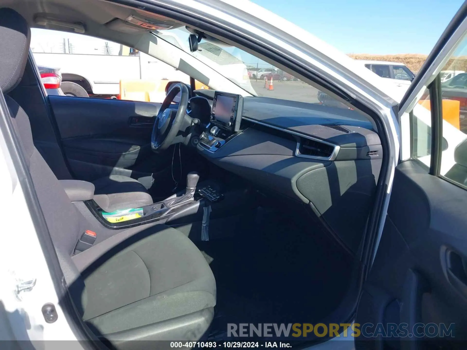 5 fotografías del automóvil dañado JTDEPMAE2N3026737 TOYOTA COROLLA 2022