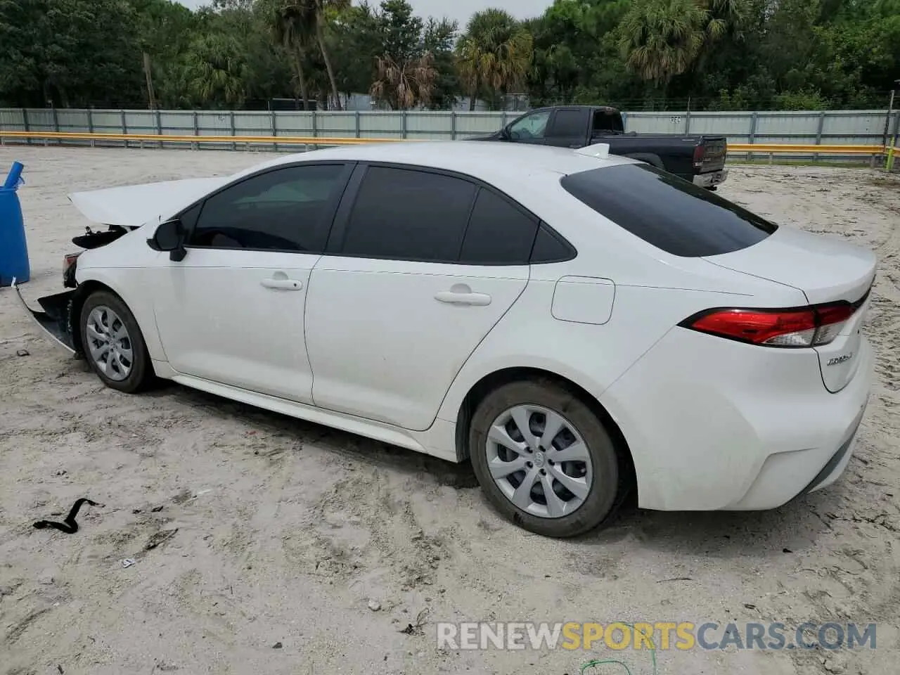 2 fotografías del automóvil dañado JTDEPMAE4N3024200 TOYOTA COROLLA 2022