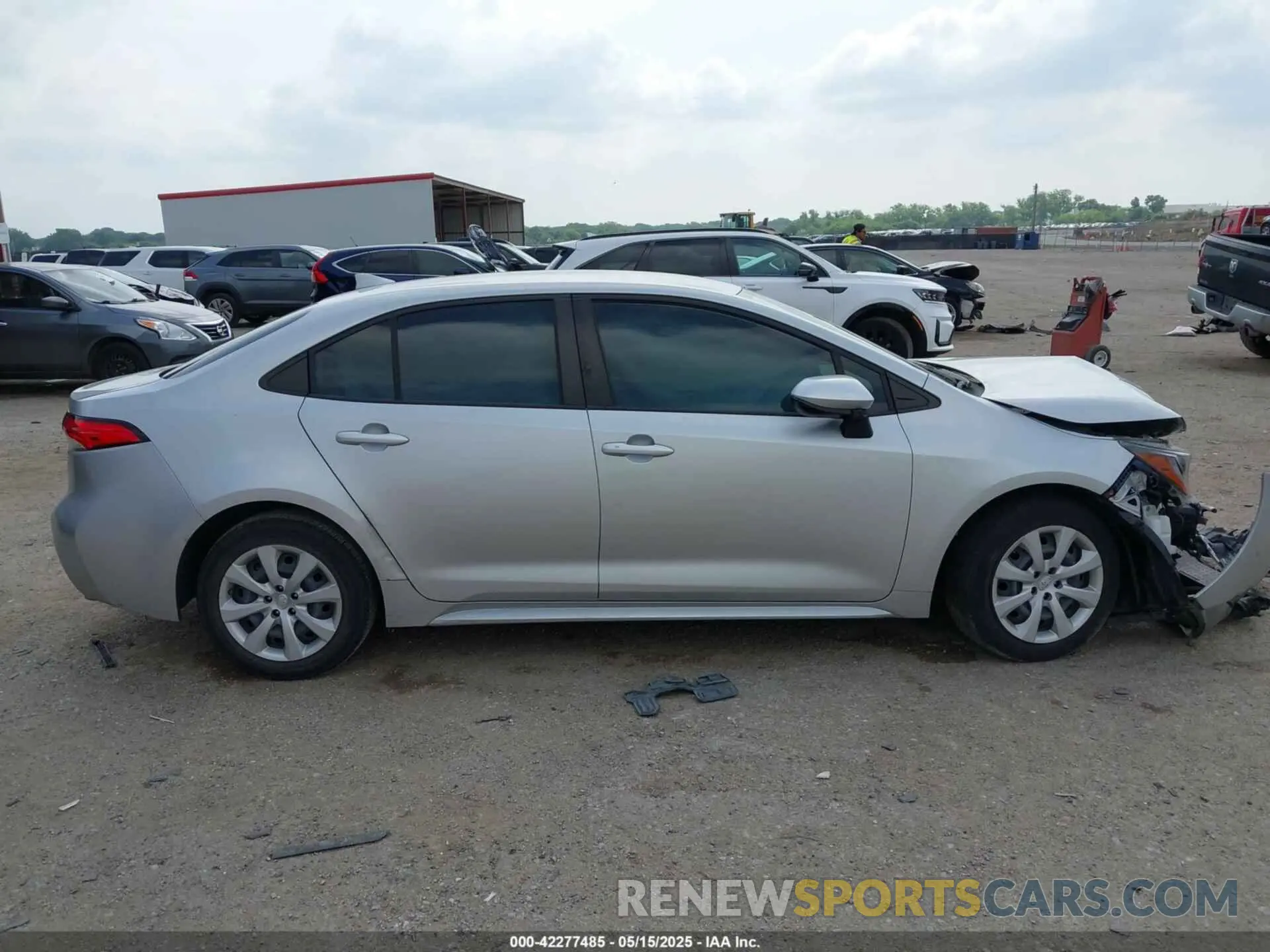 13 fotografías del automóvil dañado JTDEPMAE4NJ211710 TOYOTA COROLLA 2022