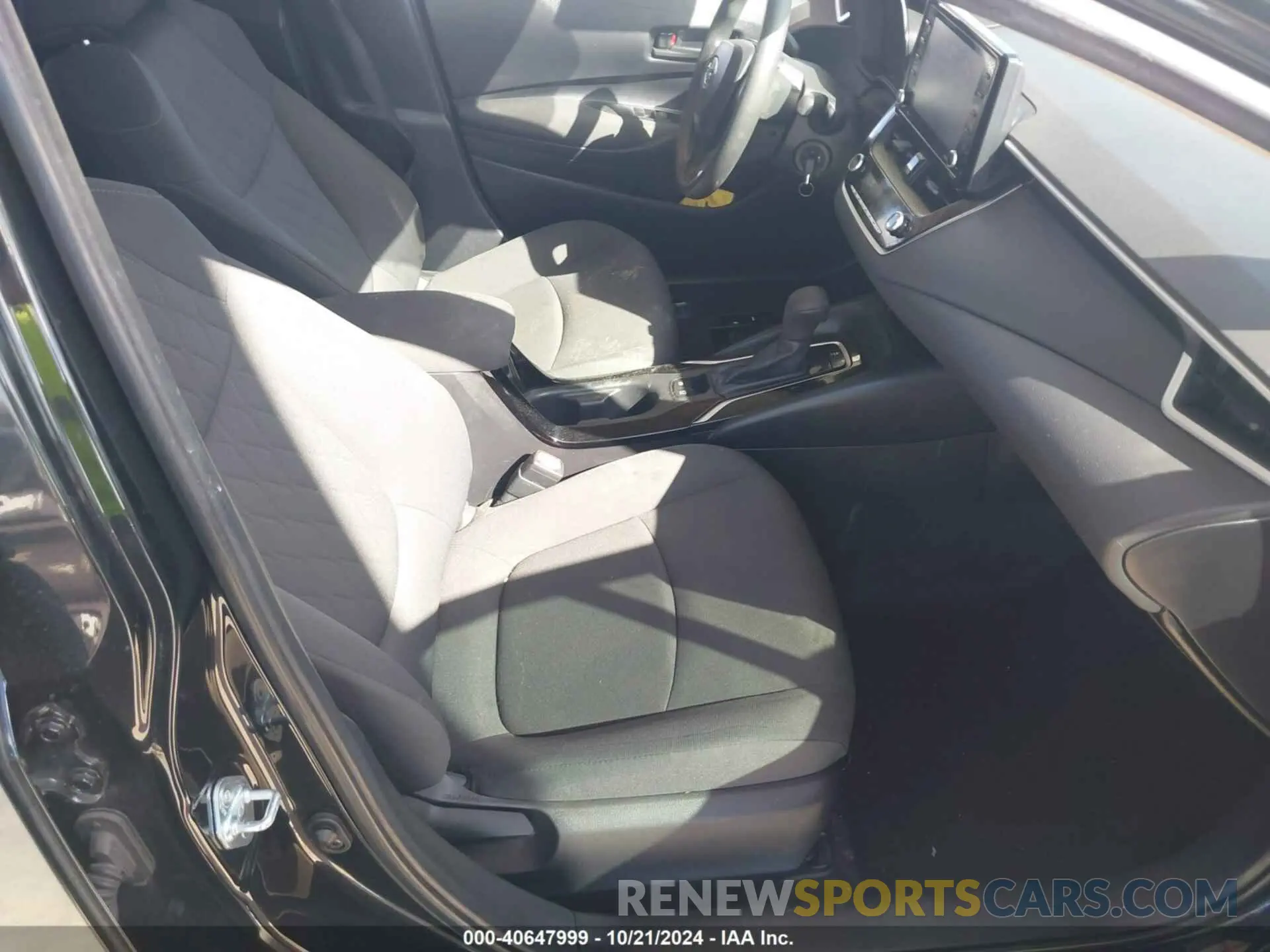 5 fotografías del automóvil dañado JTDEPMAE4NJ213490 TOYOTA COROLLA 2022