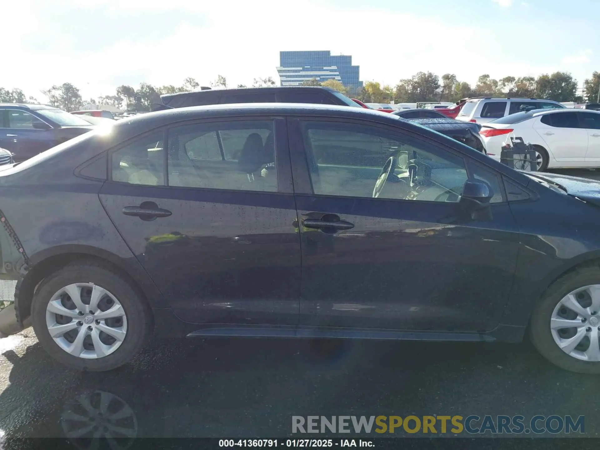 13 fotografías del automóvil dañado JTDEPMAE5NJ232470 TOYOTA COROLLA 2022