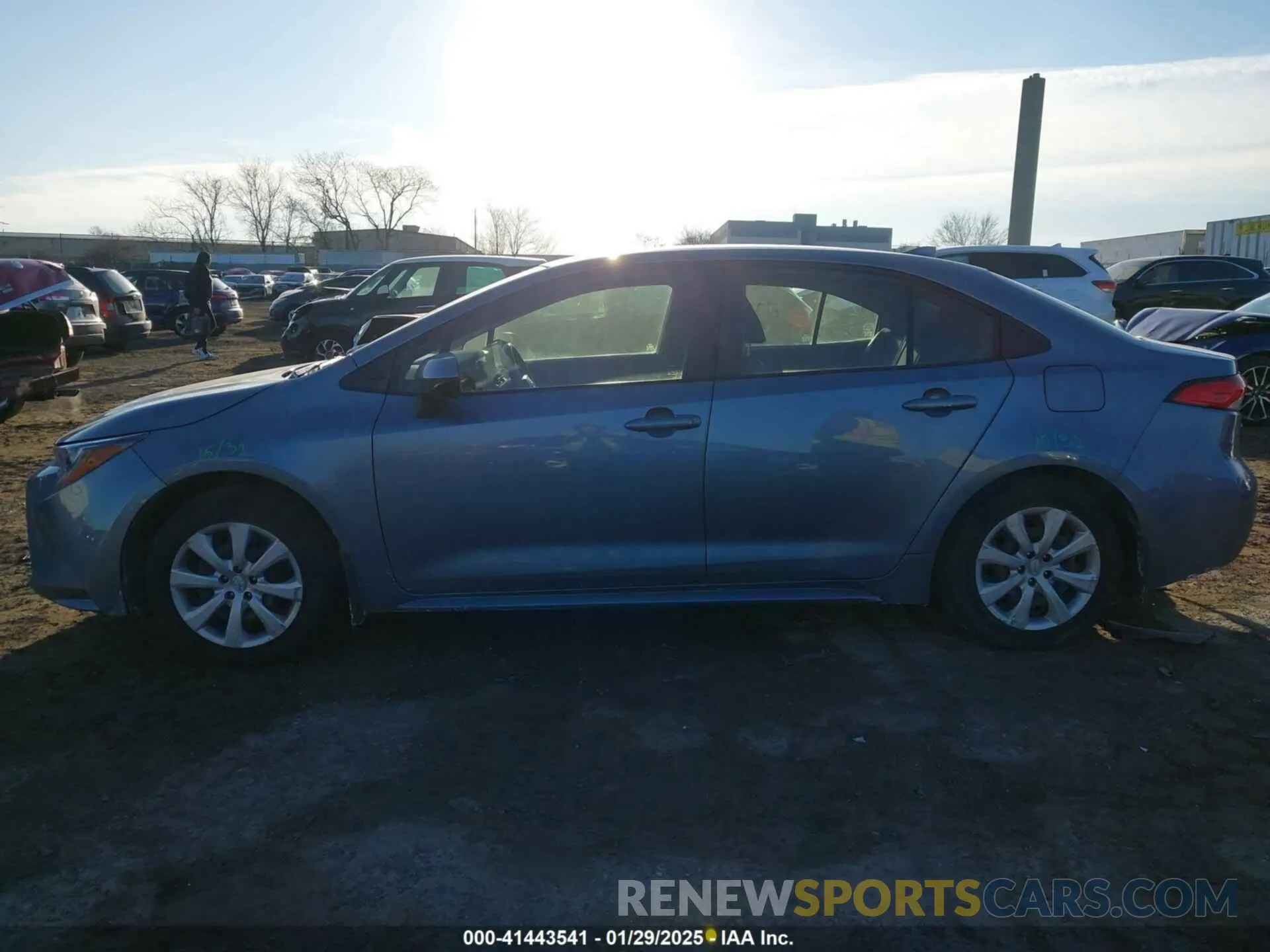 13 fotografías del automóvil dañado JTDEPMAE6N3006006 TOYOTA COROLLA 2022