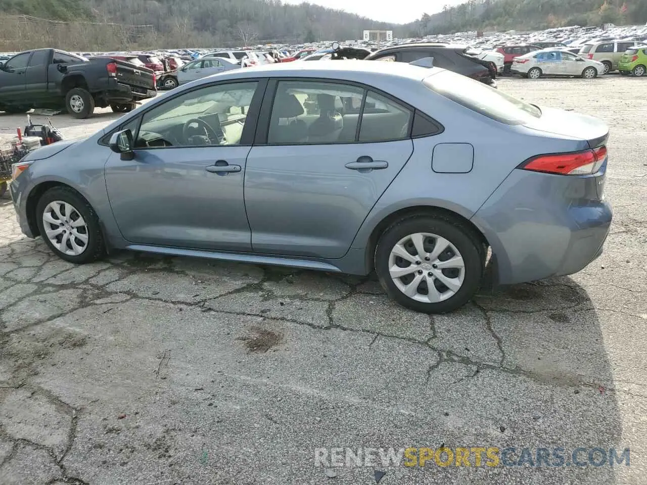 2 fotografías del automóvil dañado JTDEPMAE6NJ193081 TOYOTA COROLLA 2022