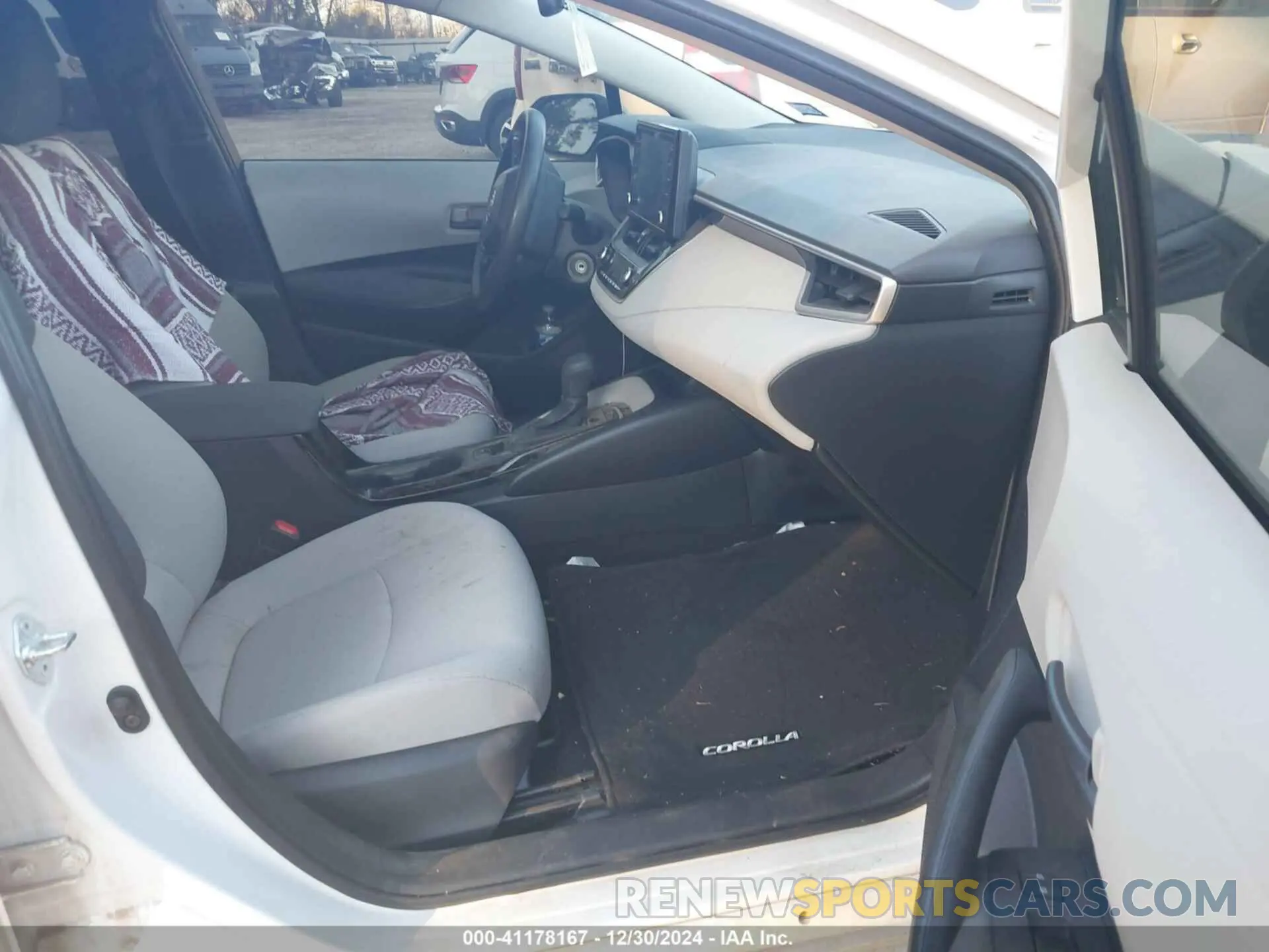 5 fotografías del automóvil dañado JTDEPMAE7N3005866 TOYOTA COROLLA 2022