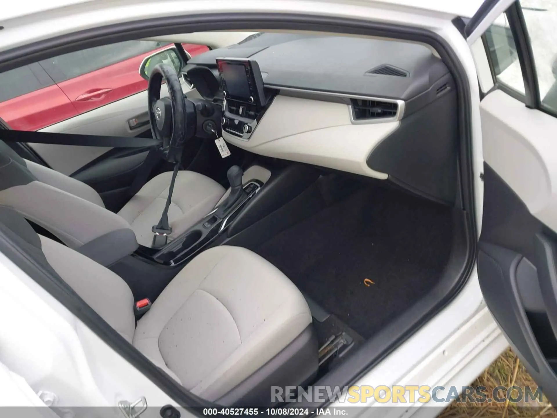 5 fotografías del automóvil dañado JTDEPMAE7N3012302 TOYOTA COROLLA 2022