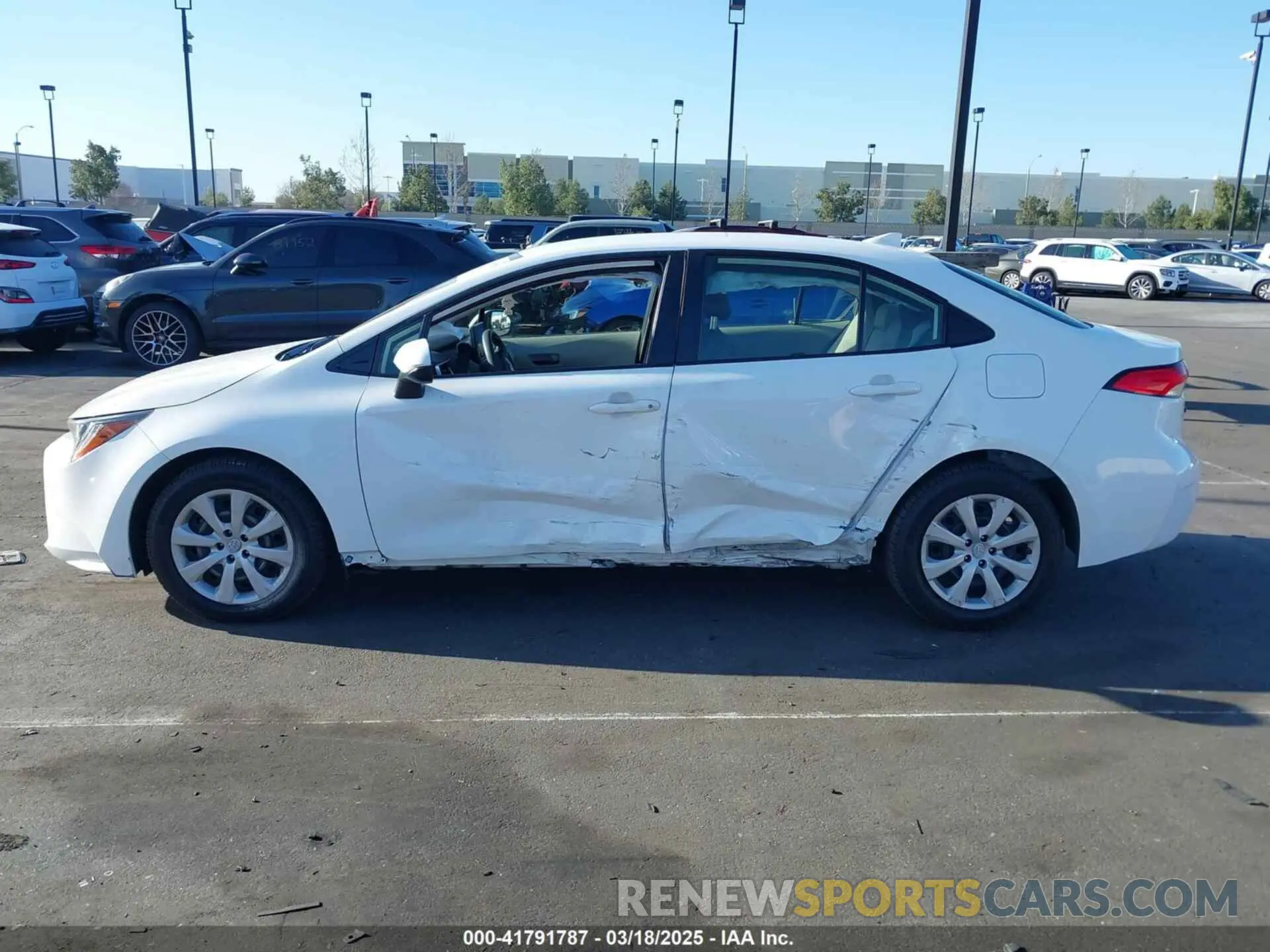 15 fotografías del automóvil dañado JTDEPMAE7N3020075 TOYOTA COROLLA 2022