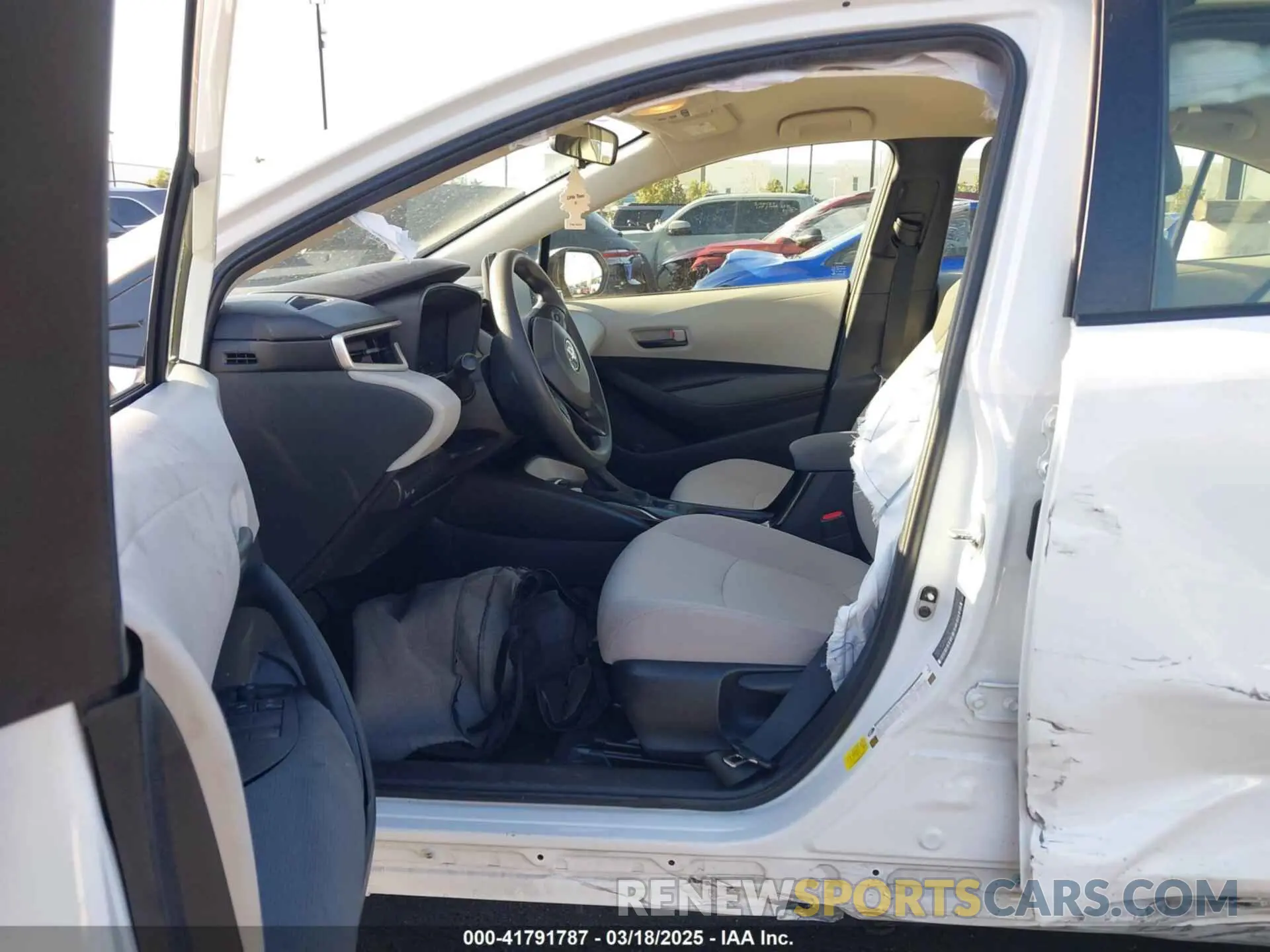 5 fotografías del automóvil dañado JTDEPMAE7N3020075 TOYOTA COROLLA 2022