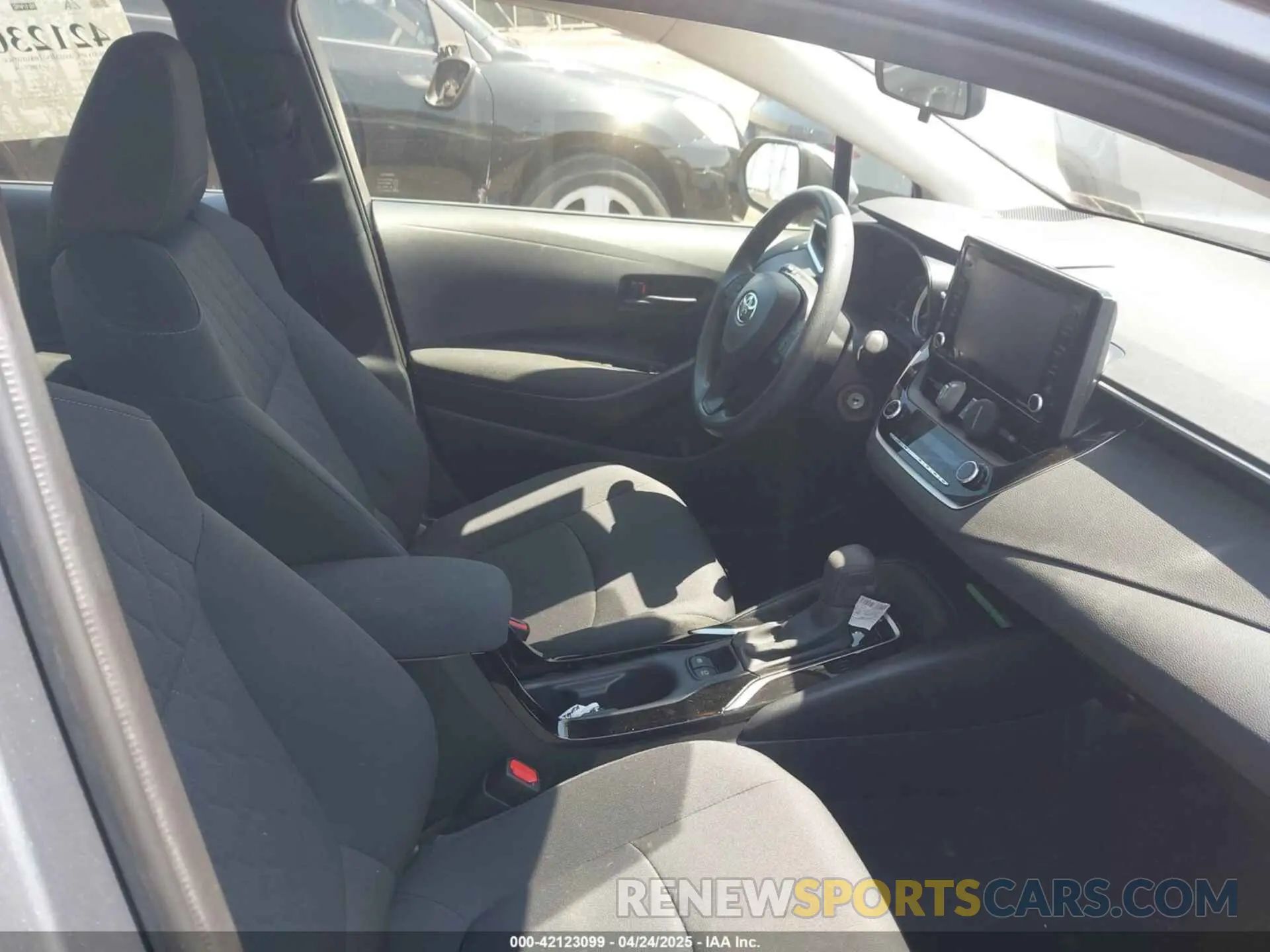 5 fotografías del automóvil dañado JTDEPMAE8N3014799 TOYOTA COROLLA 2022