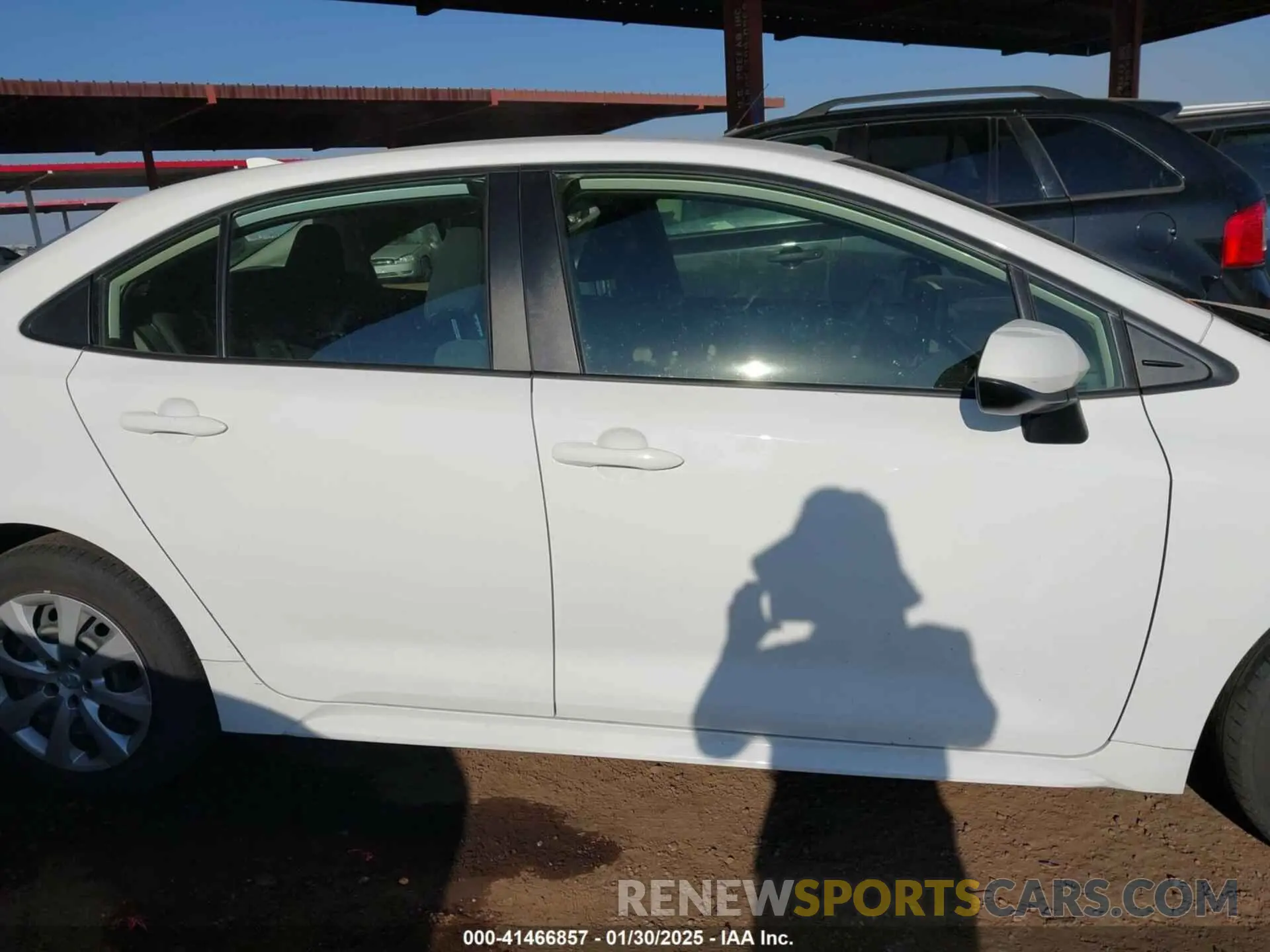 13 fotografías del automóvil dañado JTDEPMAE8N3018853 TOYOTA COROLLA 2022