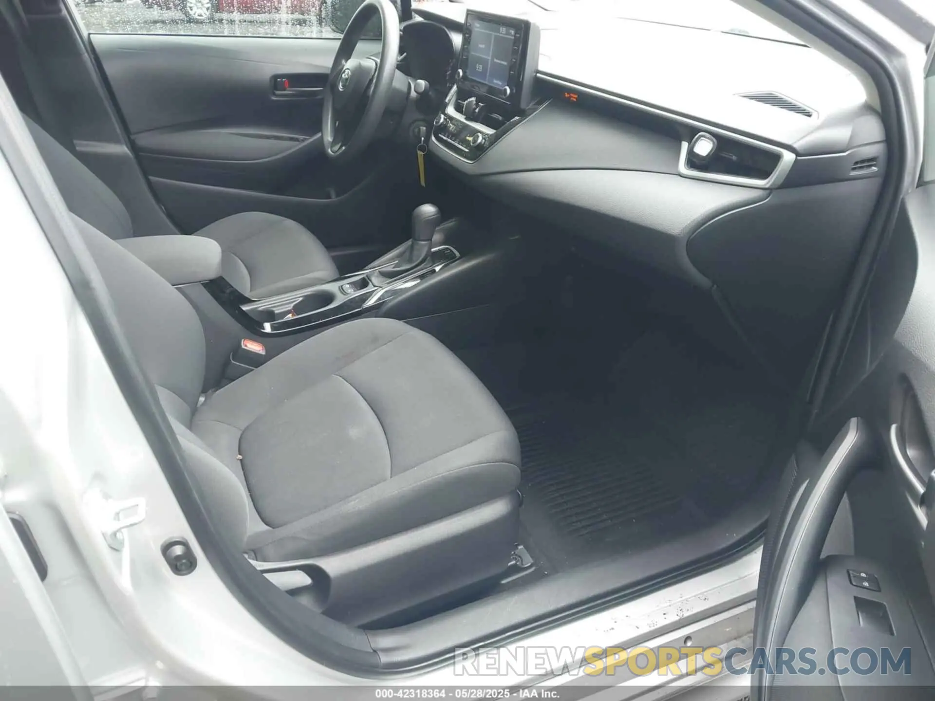 5 fotografías del automóvil dañado JTDEPMAE9N3002080 TOYOTA COROLLA 2022