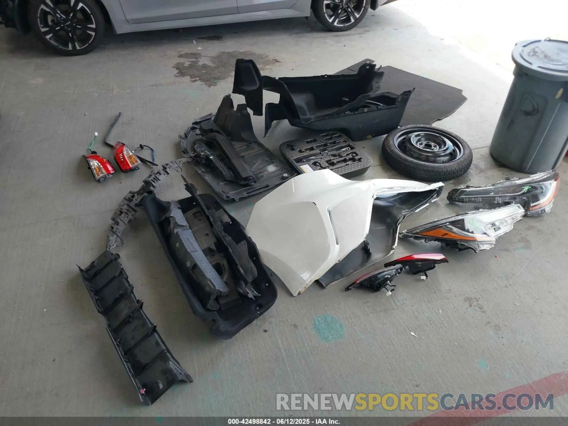 12 fotografías del automóvil dañado JTDEPMAE9N3003780 TOYOTA COROLLA 2022