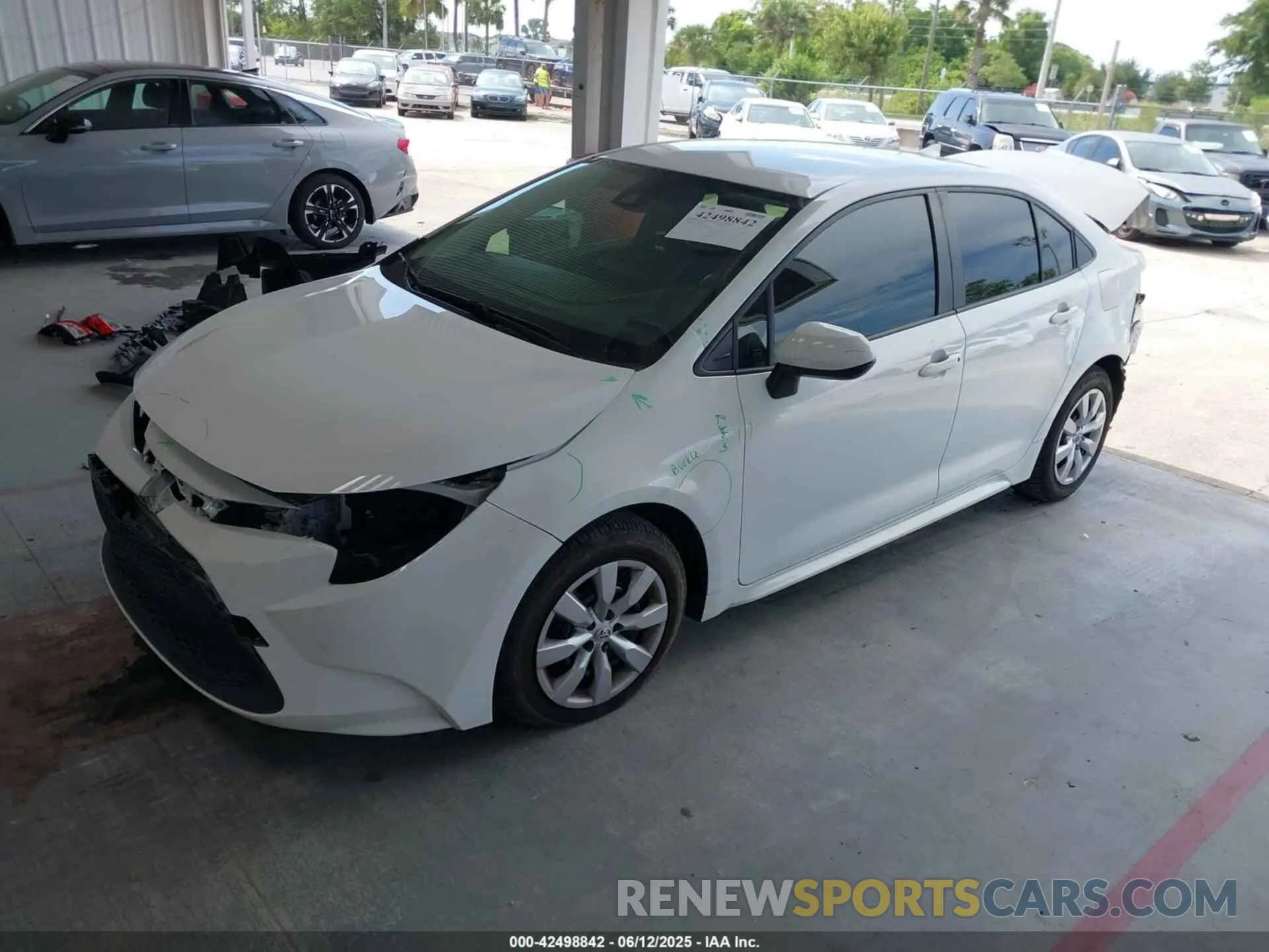 2 fotografías del automóvil dañado JTDEPMAE9N3003780 TOYOTA COROLLA 2022