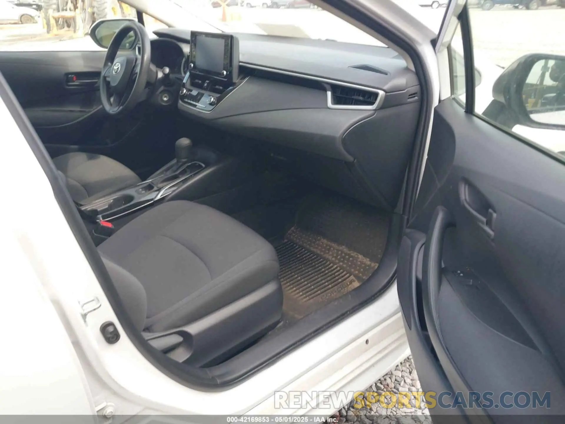 5 fotografías del automóvil dañado JTDEPMAE9N3024340 TOYOTA COROLLA 2022