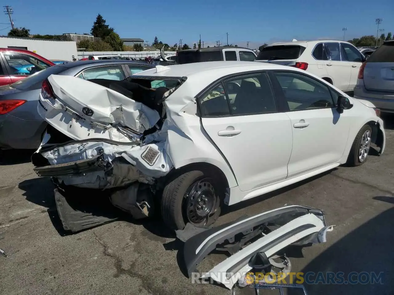 3 fotografías del automóvil dañado JTDEPMAEXN3014755 TOYOTA COROLLA 2022
