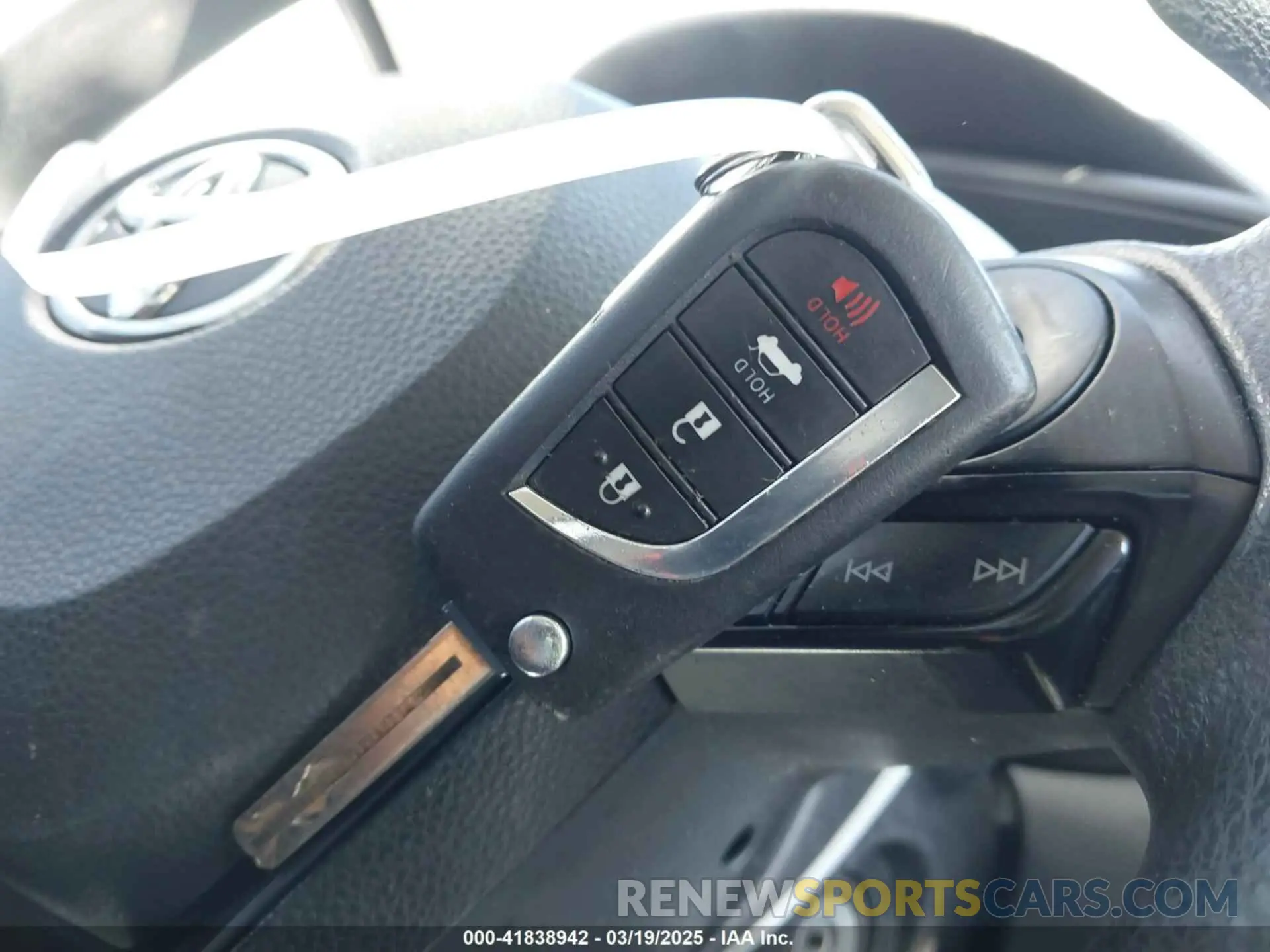 11 fotografías del automóvil dañado JTDEPMAEXN3023746 TOYOTA COROLLA 2022
