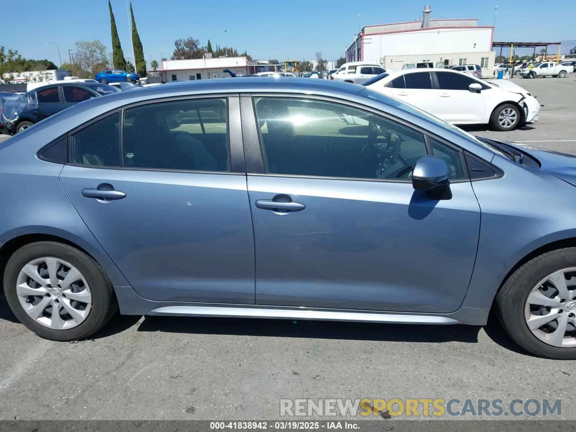 13 fotografías del automóvil dañado JTDEPMAEXN3023746 TOYOTA COROLLA 2022