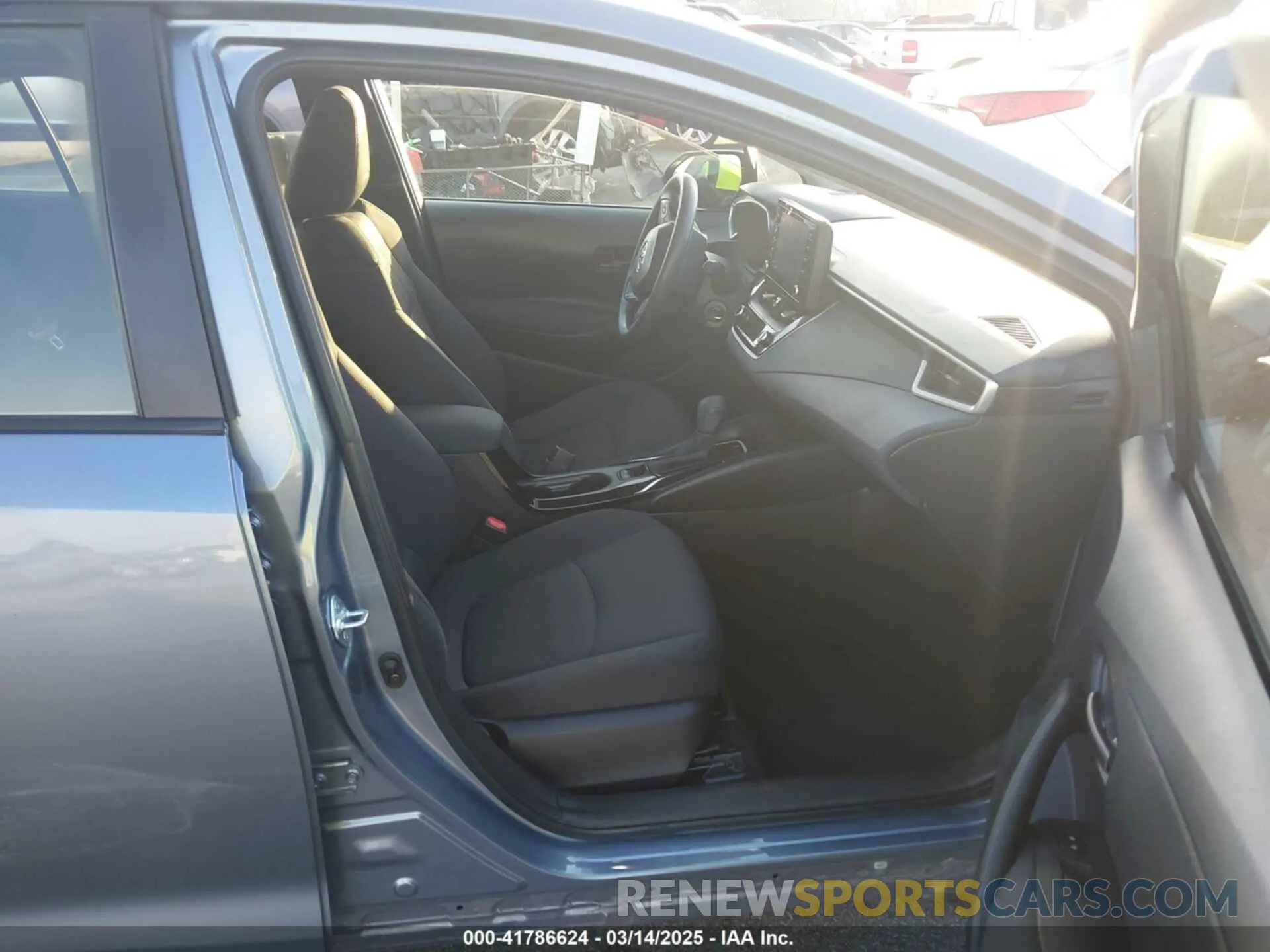 5 fotografías del automóvil dañado JTDEPMAEXNJ210142 TOYOTA COROLLA 2022