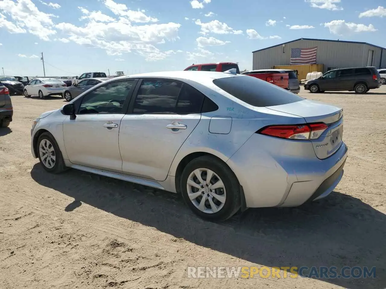 2 fotografías del automóvil dañado JTDEPMAEXNJ229189 TOYOTA COROLLA 2022