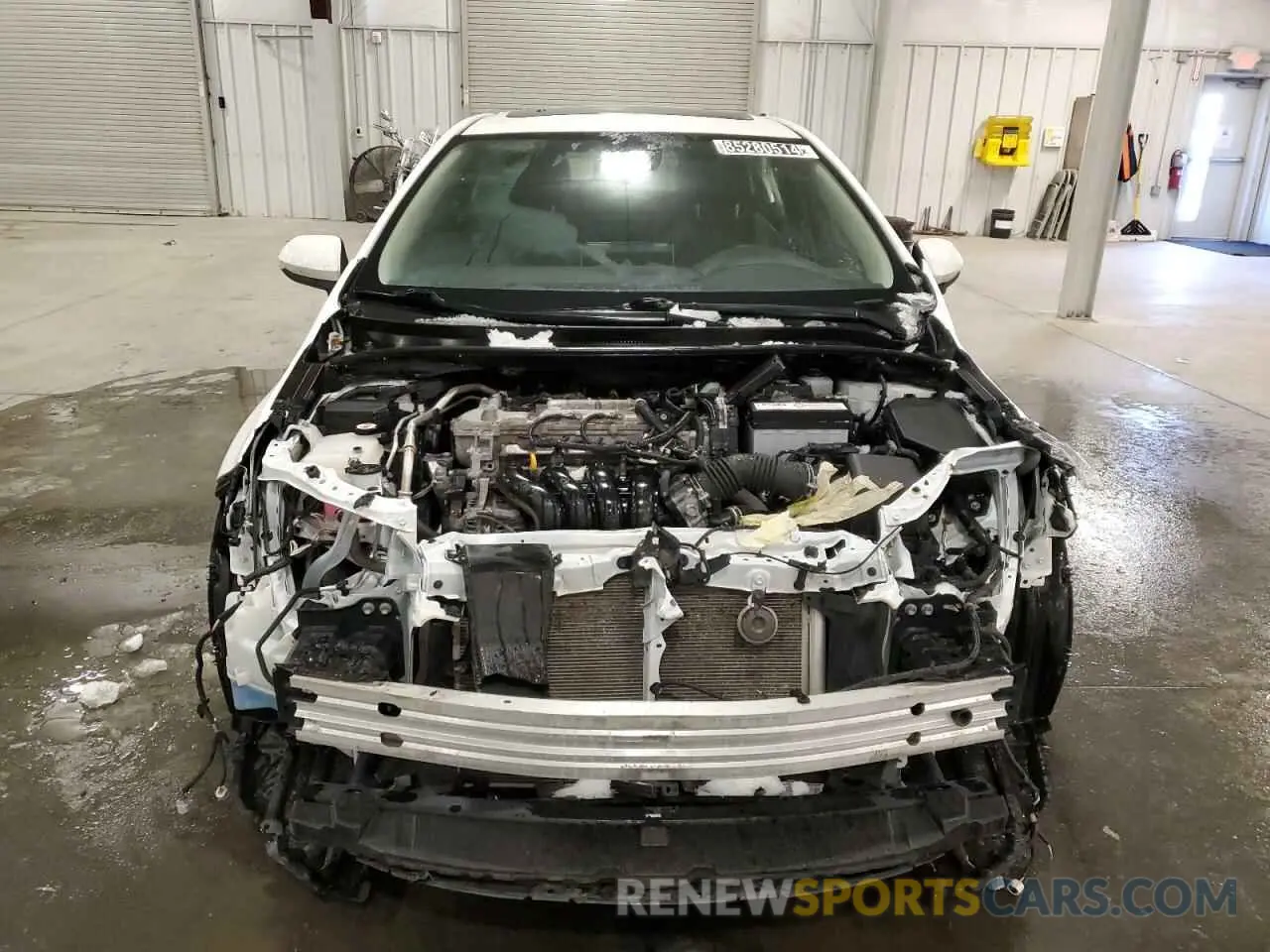5 fotografías del automóvil dañado JTDFPMAE1N3017662 TOYOTA COROLLA 2022