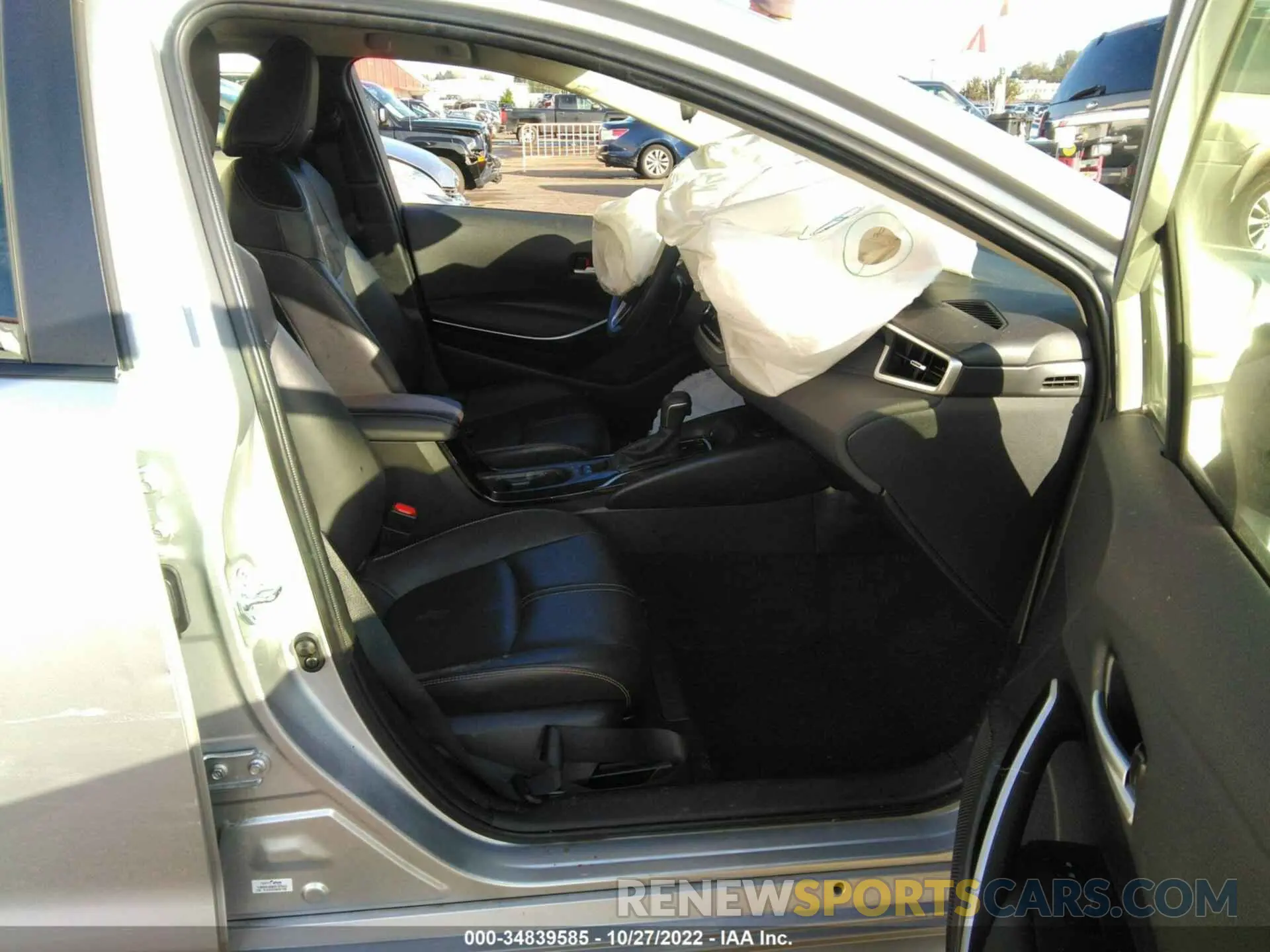 5 fotografías del automóvil dañado JTDFPMAE1NJ214410 TOYOTA COROLLA 2022