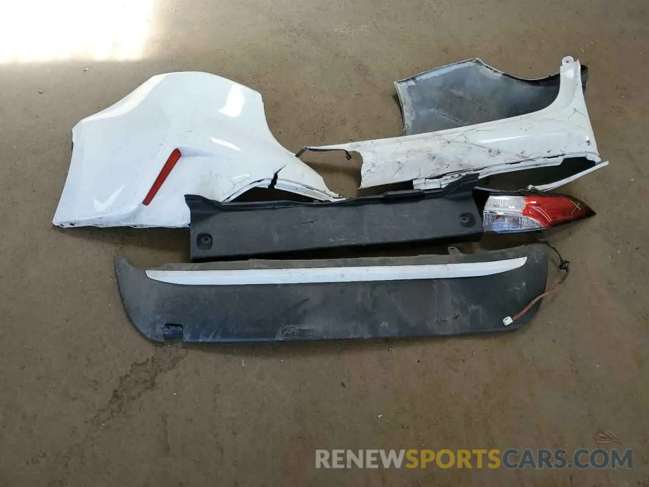 12 fotografías del automóvil dañado JTDFPMAE9N3016887 TOYOTA COROLLA 2022