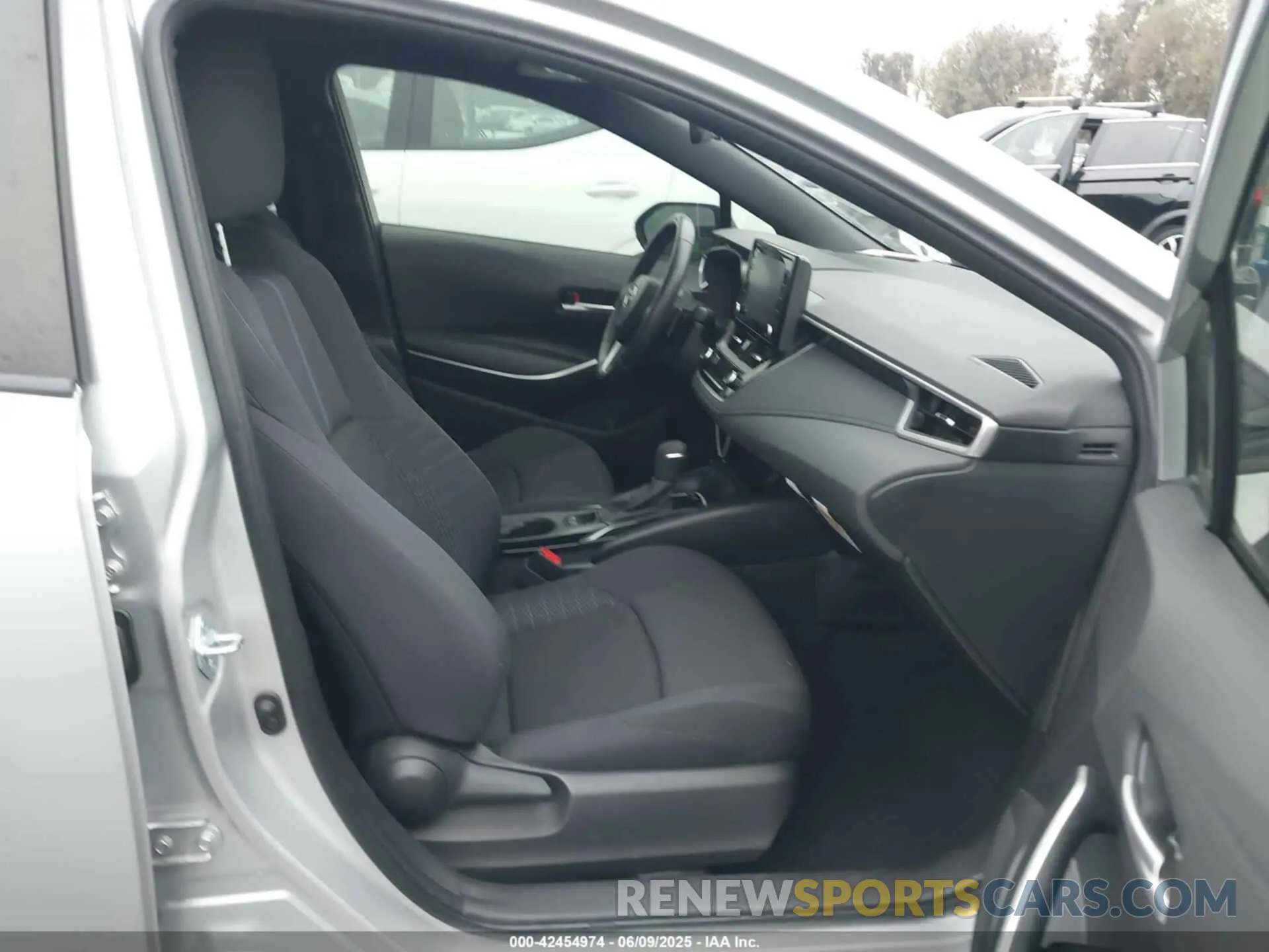 5 fotografías del automóvil dañado JTDP4MCEXN3501937 TOYOTA COROLLA 2022