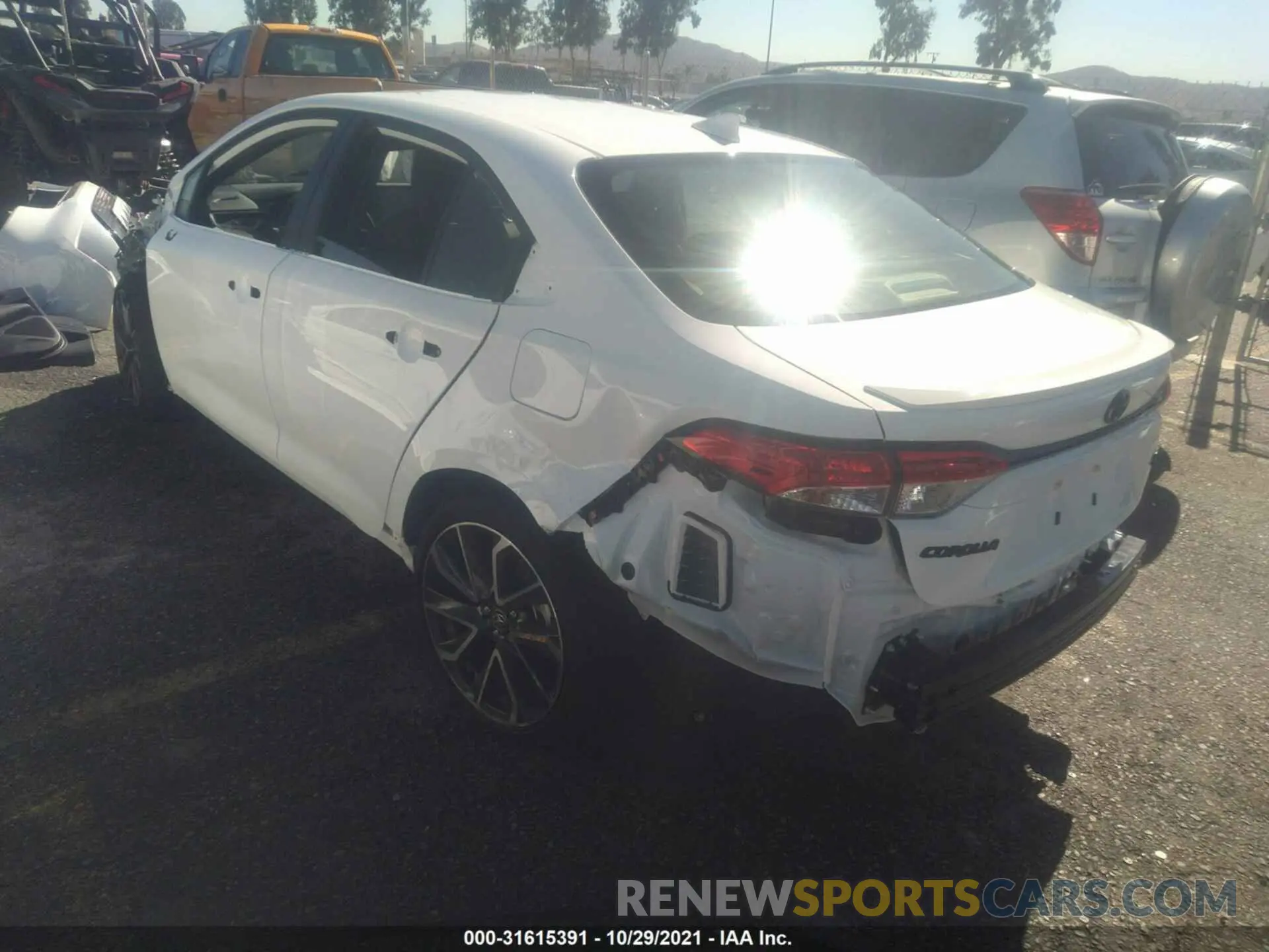 3 fotografías del automóvil dañado JTDS4MCE2NJ086070 TOYOTA COROLLA 2022
