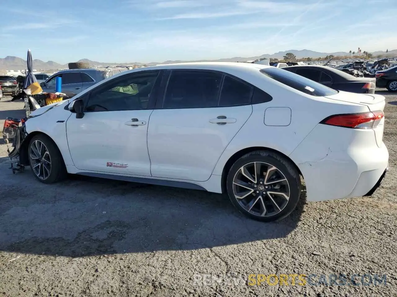 2 fotografías del automóvil dañado JTDS4MCE3N3506522 TOYOTA COROLLA 2022