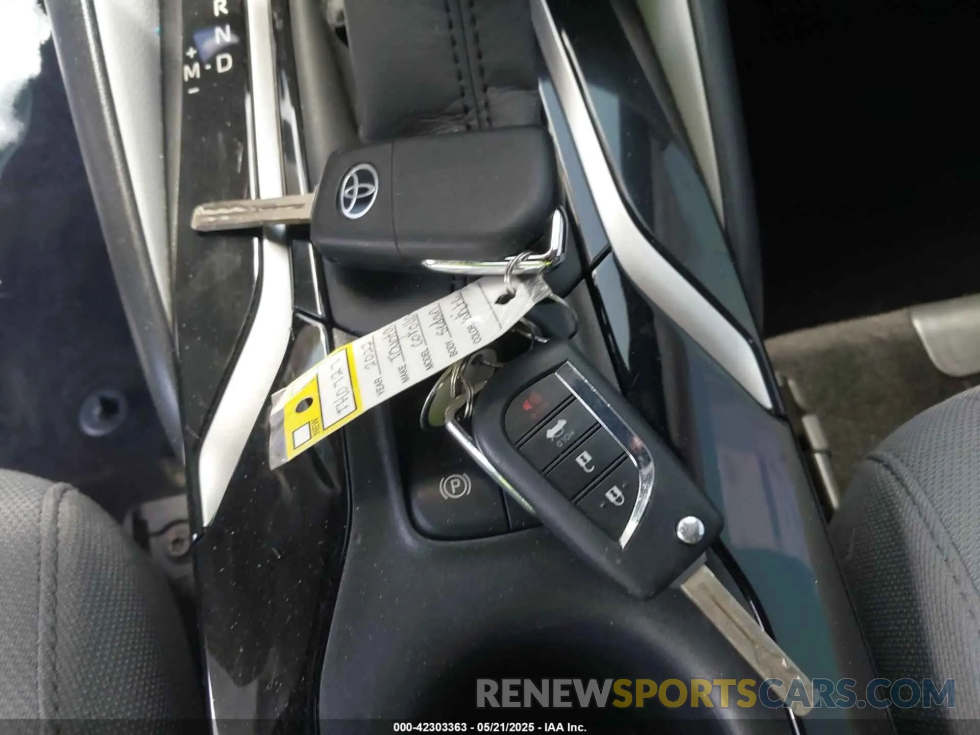 11 fotografías del automóvil dañado JTDS4MCE3NJ085588 TOYOTA COROLLA 2022