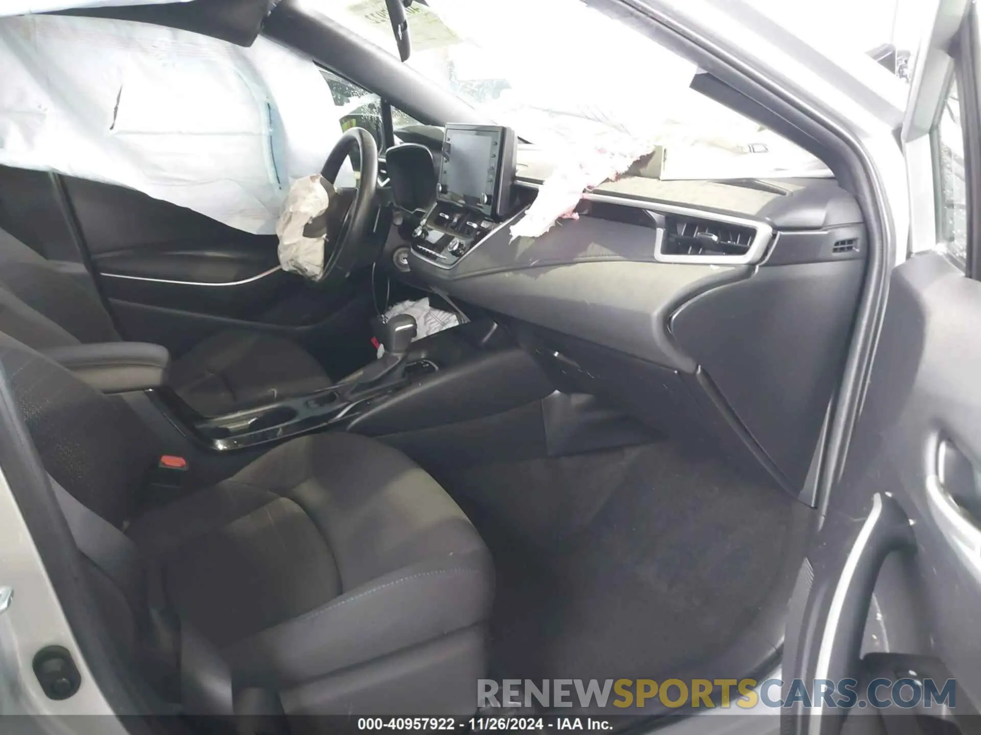 5 fotografías del automóvil dañado JTDS4MCE5N3503850 TOYOTA COROLLA 2022