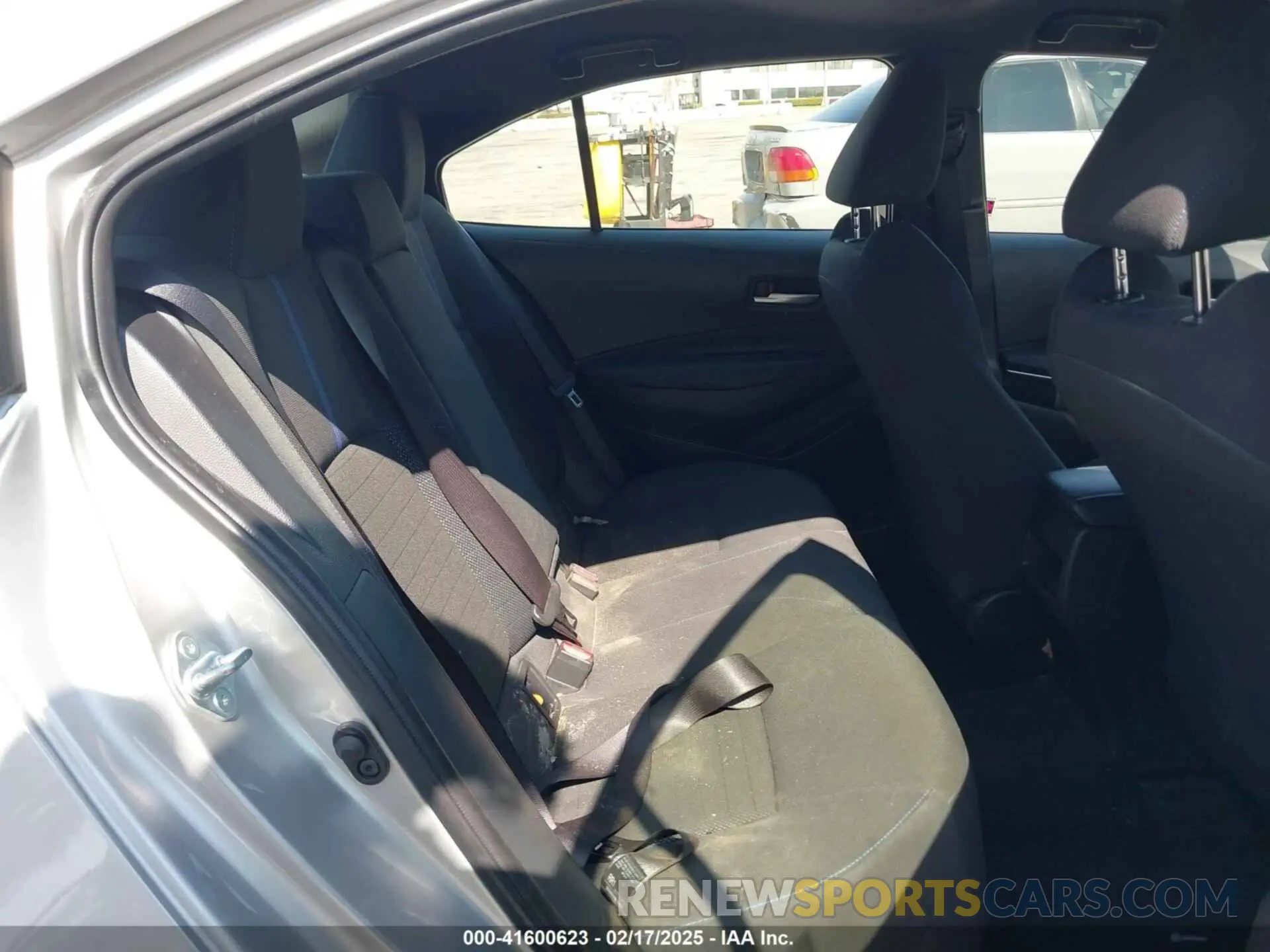 8 fotografías del automóvil dañado JTDS4MCE5NJ081154 TOYOTA COROLLA 2022