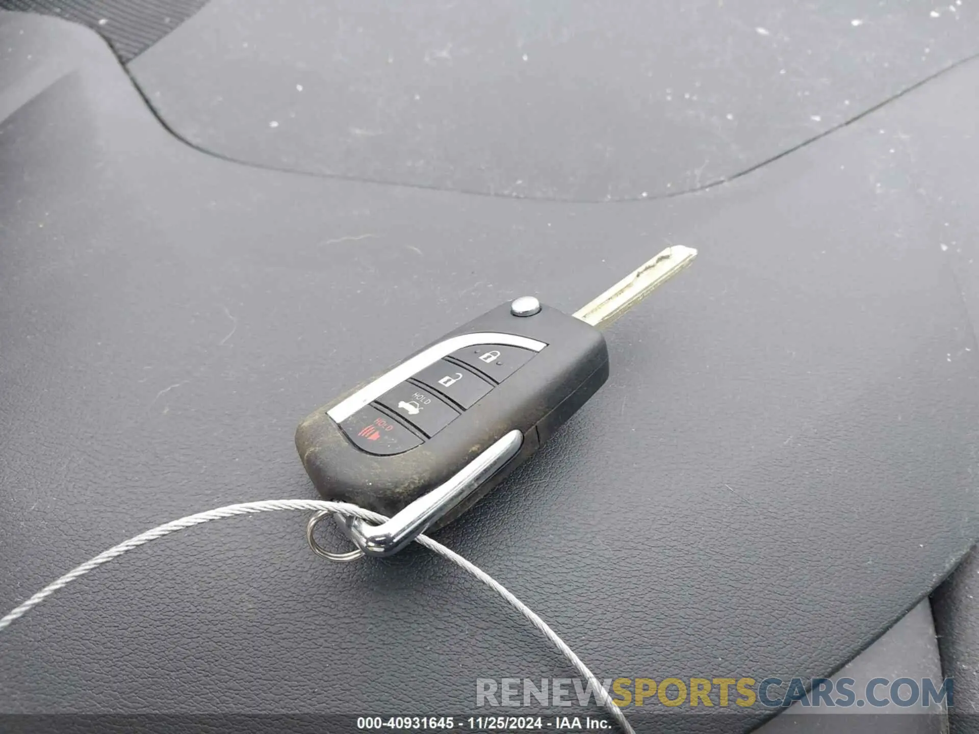 11 fotografías del automóvil dañado JTDS4MCE5NJ096074 TOYOTA COROLLA 2022