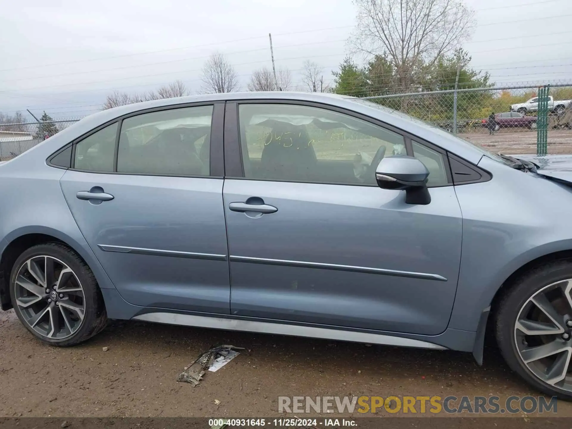 13 fotografías del automóvil dañado JTDS4MCE5NJ096074 TOYOTA COROLLA 2022