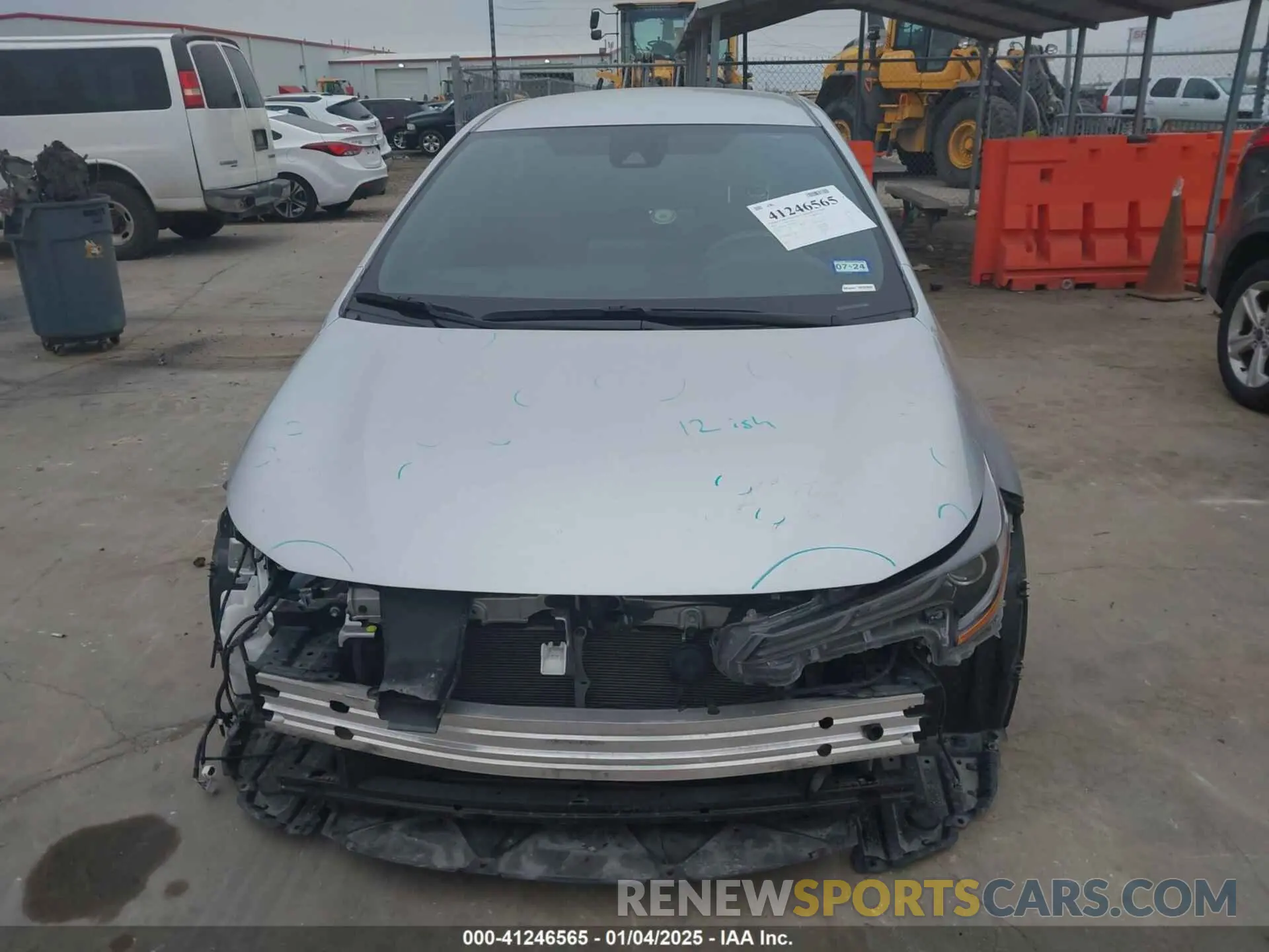 13 fotografías del automóvil dañado JTDS4MCE6NJ084631 TOYOTA COROLLA 2022