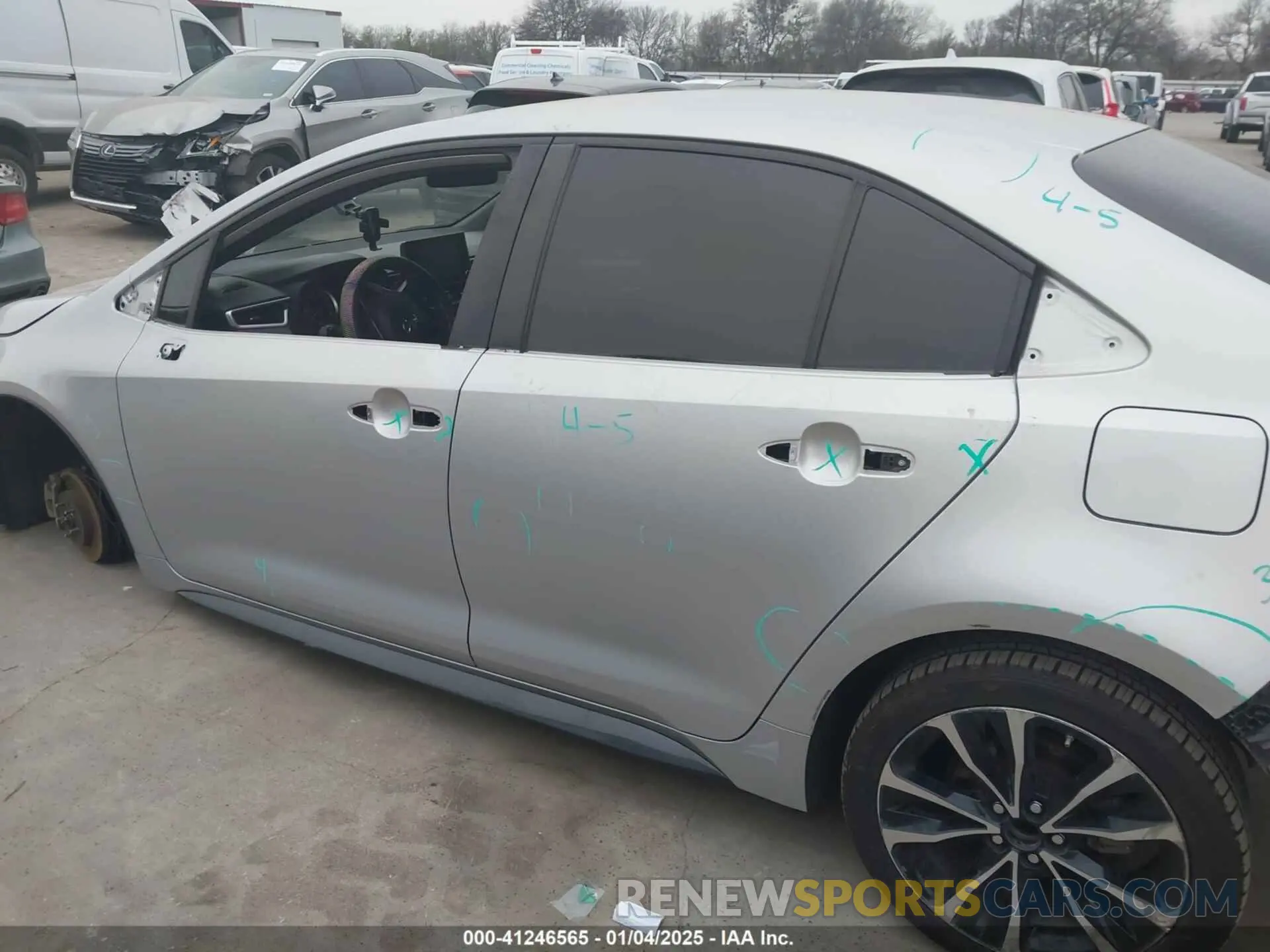 15 fotografías del automóvil dañado JTDS4MCE6NJ084631 TOYOTA COROLLA 2022