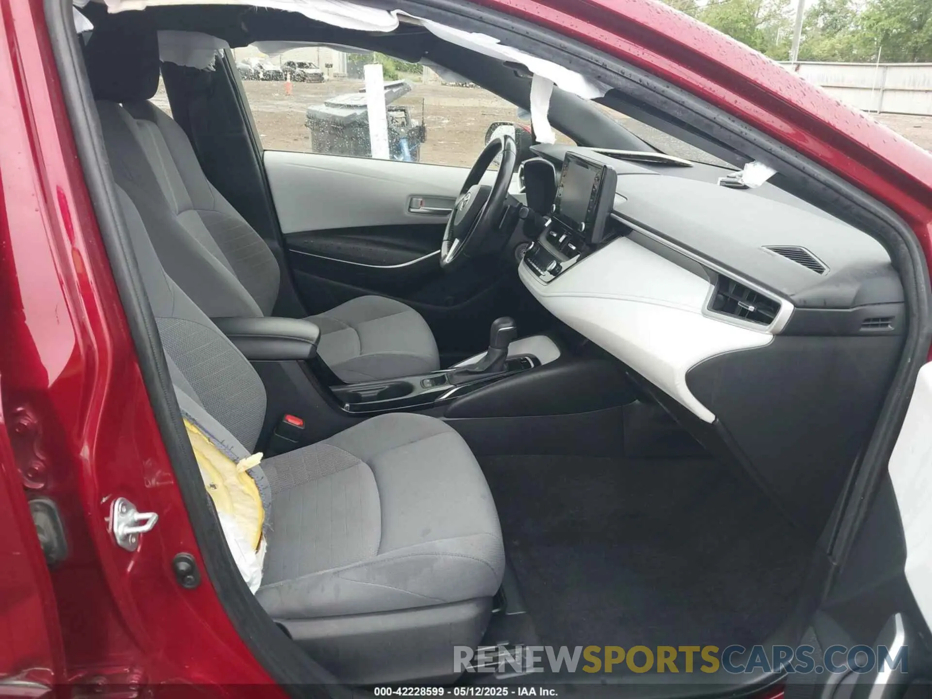 5 fotografías del automóvil dañado JTDS4MCE7NJ082418 TOYOTA COROLLA 2022