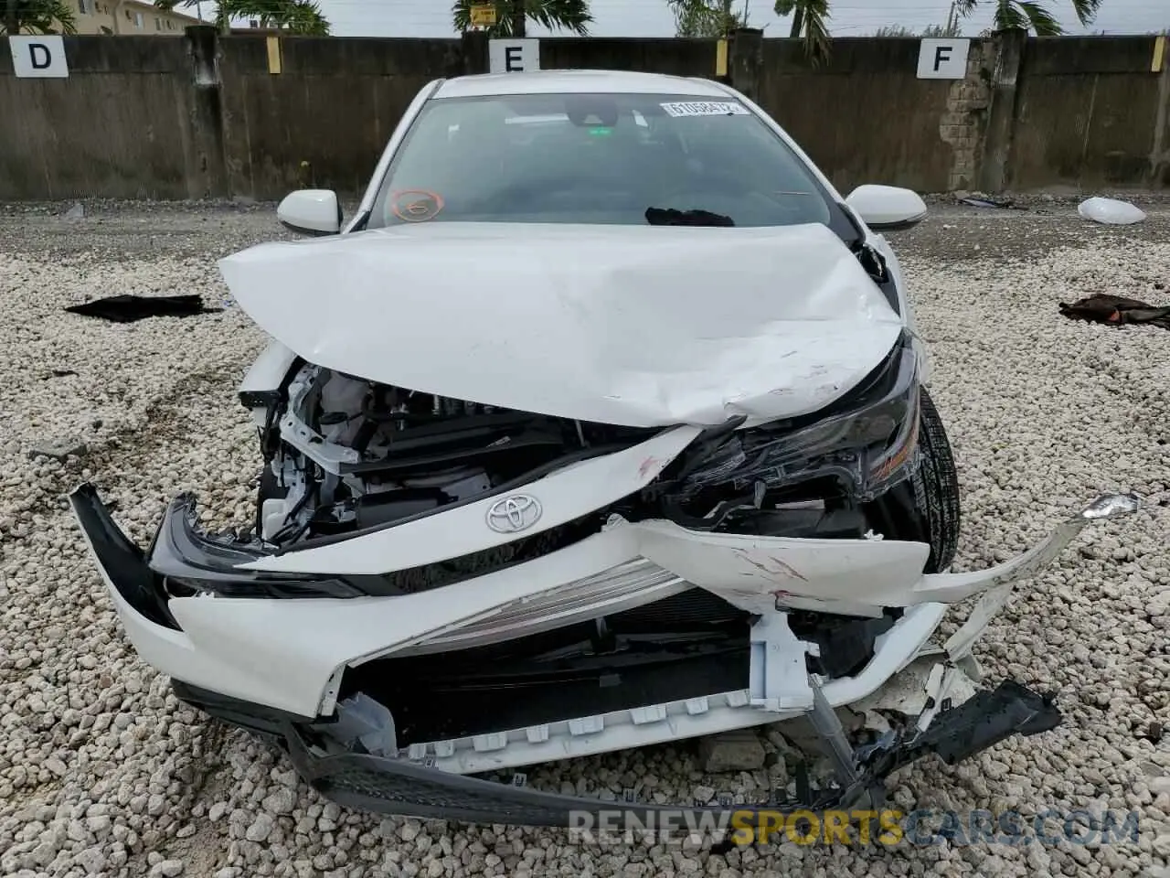9 fotografías del automóvil dañado JTDS4MCE8NJ086199 TOYOTA COROLLA 2022