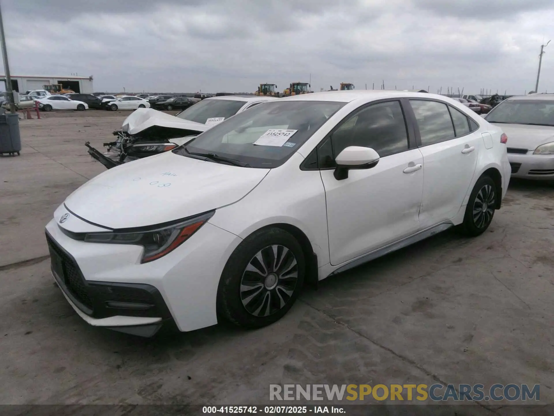2 fotografías del automóvil dañado JTDS4MCE9N3501583 TOYOTA COROLLA 2022