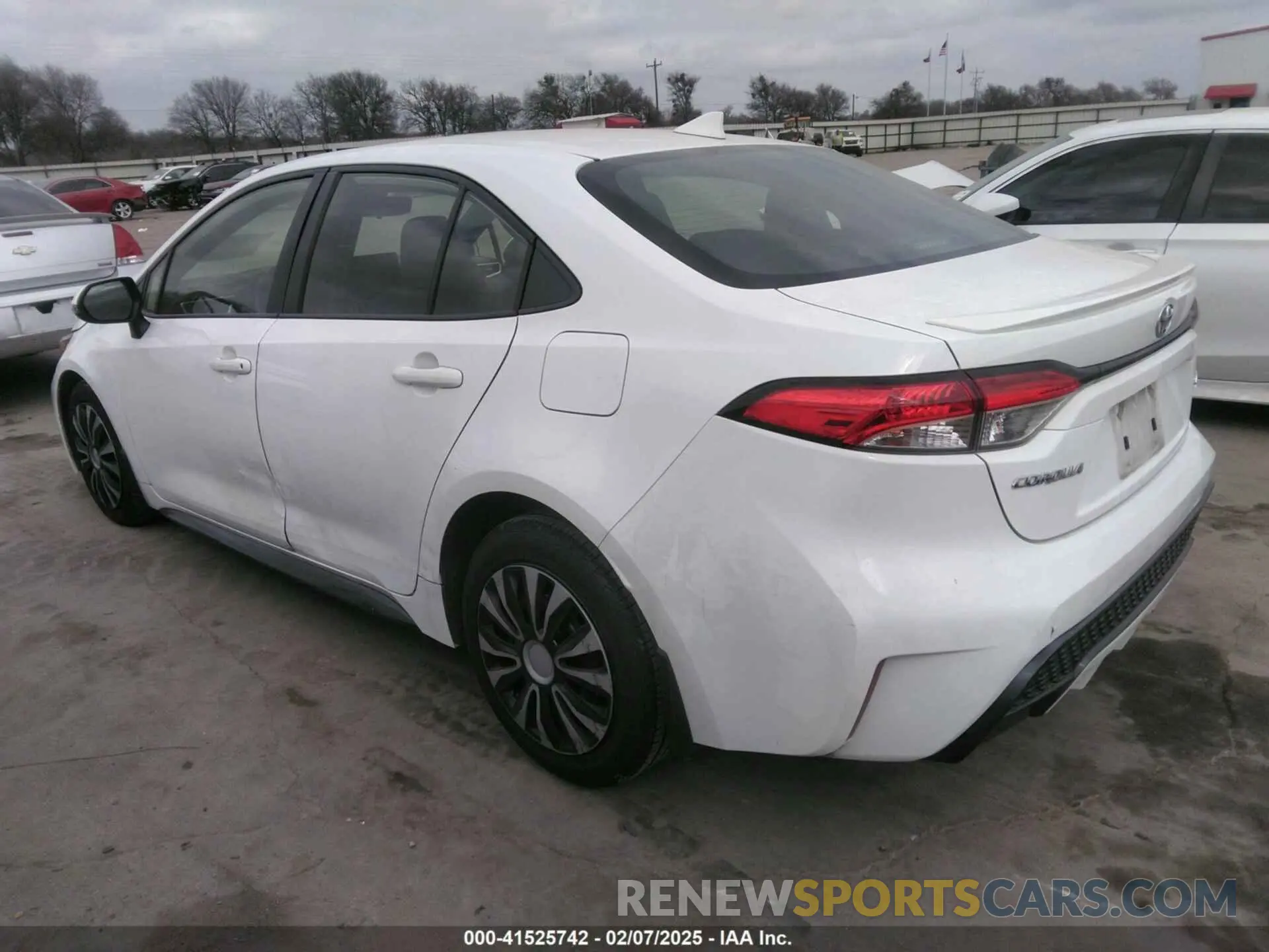 3 fotografías del automóvil dañado JTDS4MCE9N3501583 TOYOTA COROLLA 2022