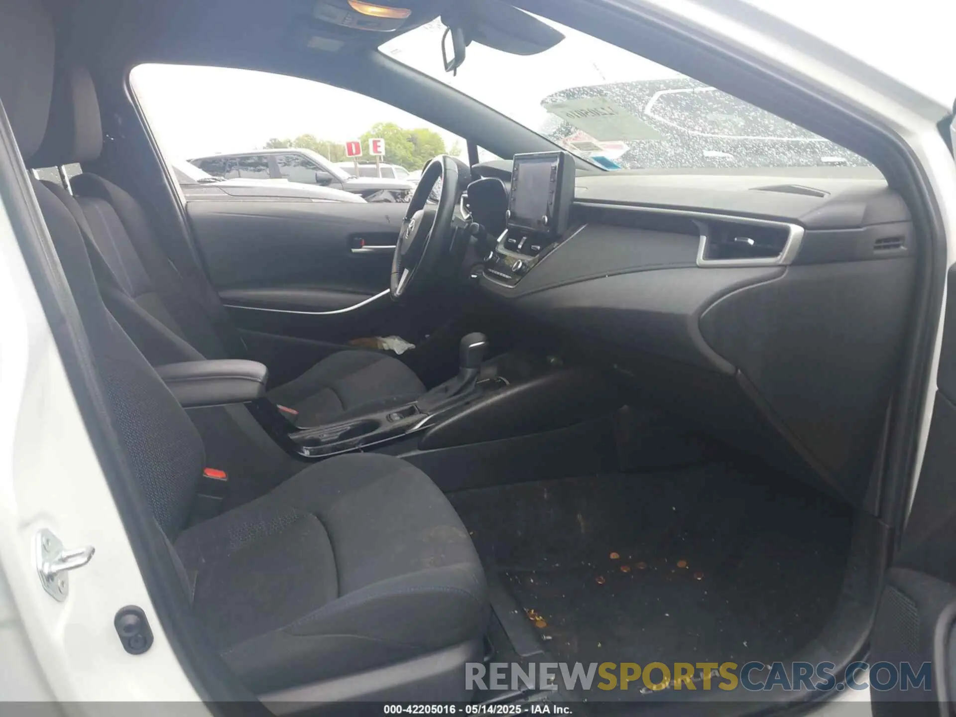 5 fotografías del automóvil dañado JTDS4MCE9N3504239 TOYOTA COROLLA 2022