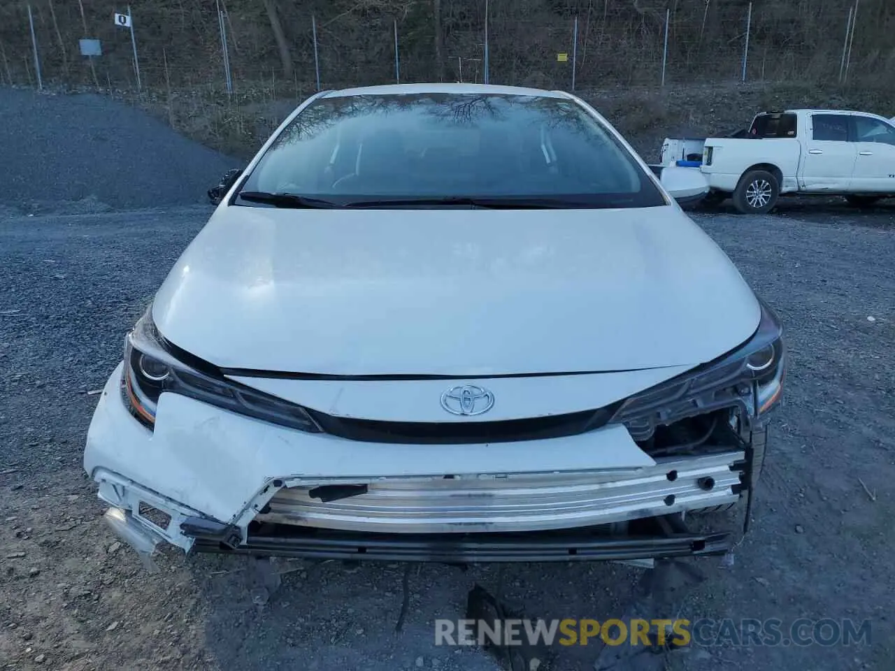5 fotografías del automóvil dañado JTDS4MCE9N3504631 TOYOTA COROLLA 2022
