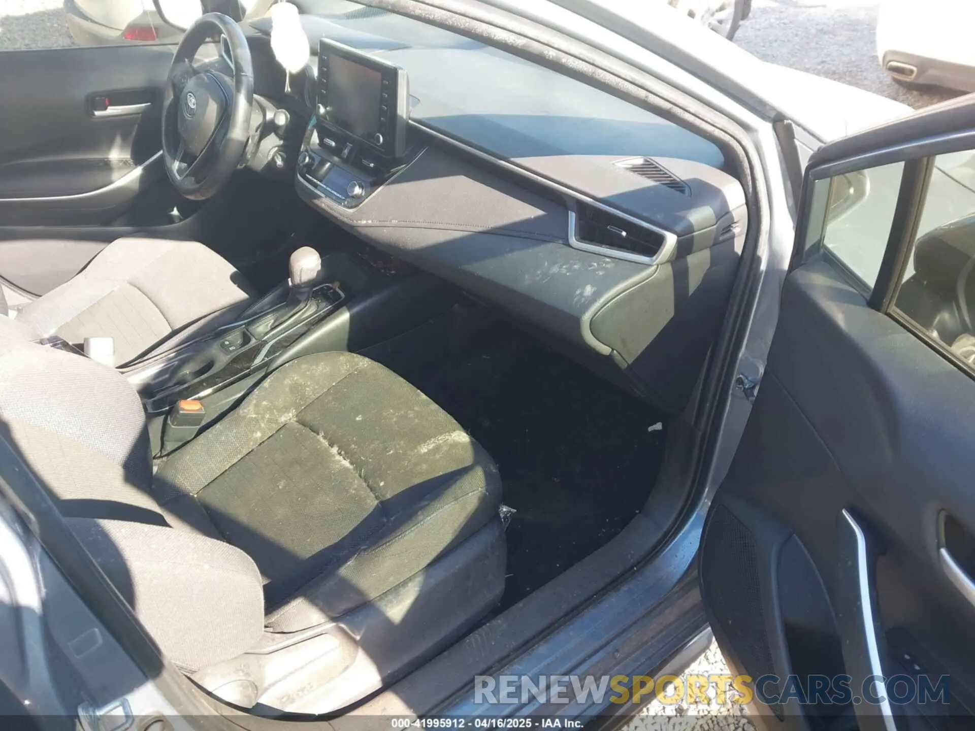 5 fotografías del automóvil dañado JTDS4MCEXN3510969 TOYOTA COROLLA 2022