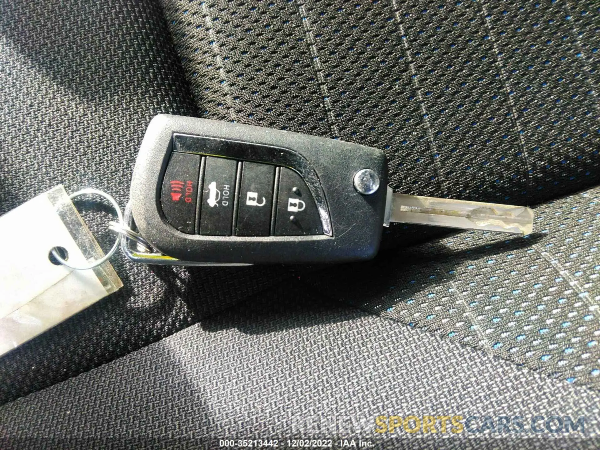 11 fotografías del automóvil dañado JTDS4MCEXNJ095180 TOYOTA COROLLA 2022