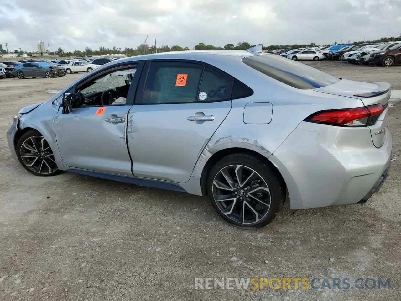 2 fotografías del automóvil dañado JTDT4MCE4NJ092960 TOYOTA COROLLA 2022