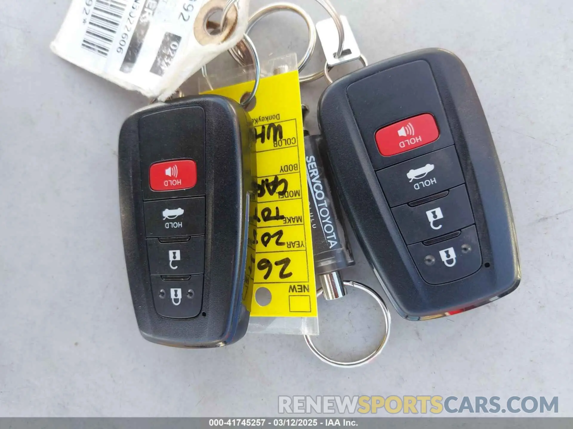 11 fotografías del automóvil dañado JTDVPMAE0N3022606 TOYOTA COROLLA 2022
