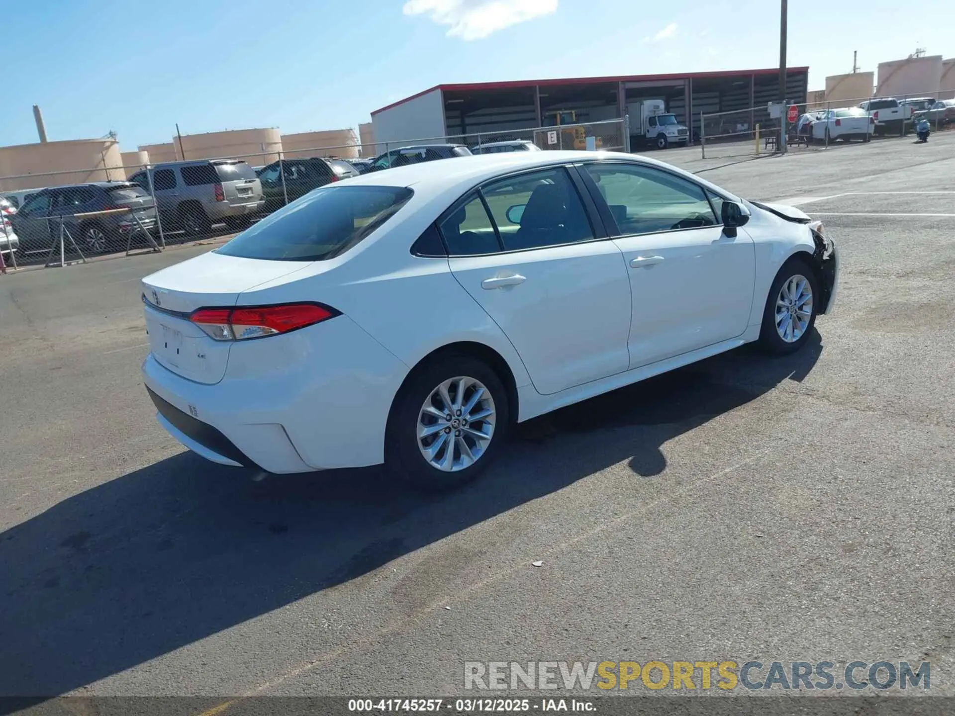 4 fotografías del automóvil dañado JTDVPMAE0N3022606 TOYOTA COROLLA 2022