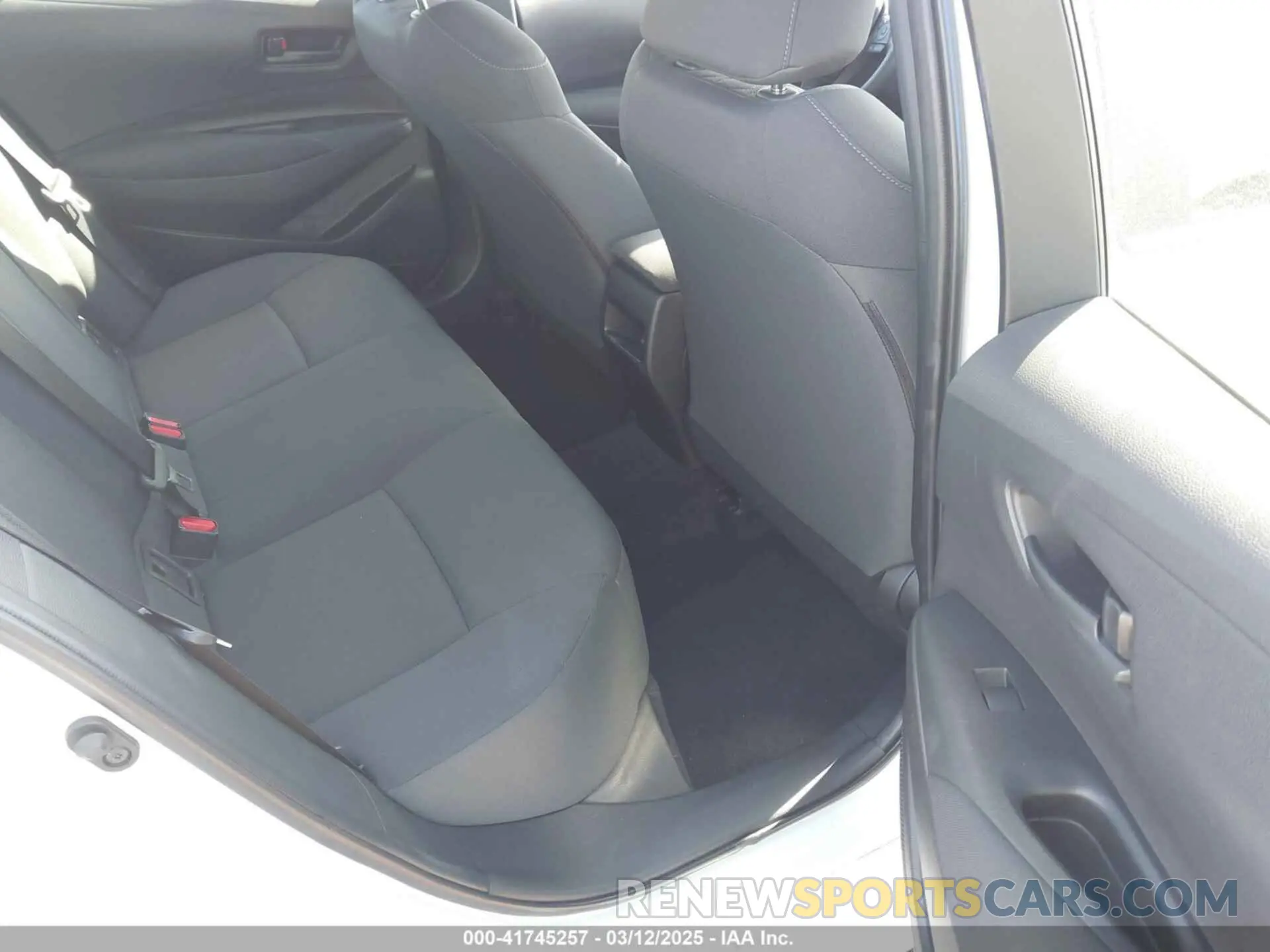 8 fotografías del automóvil dañado JTDVPMAE0N3022606 TOYOTA COROLLA 2022